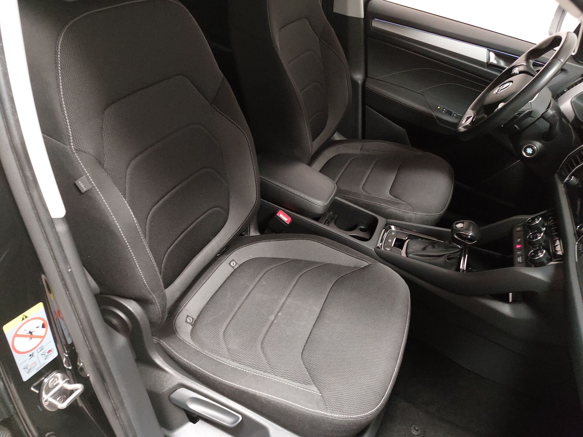 Skoda 2.0 TDI 2.0 TDI Ambition Navi vc AHK LED Kamera 11
