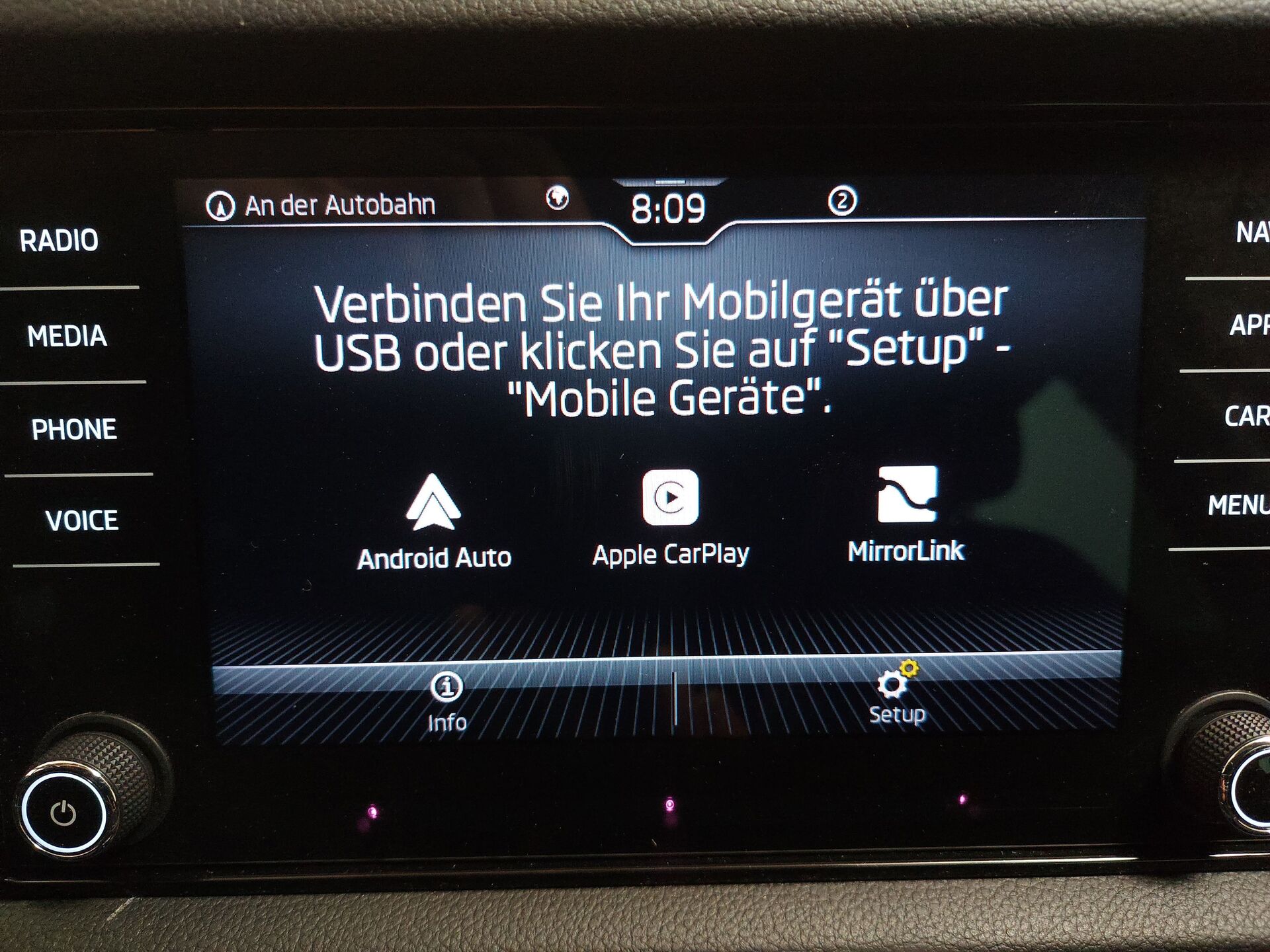 Skoda 2.0 TDI 2.0 TDI Ambition Navi vc AHK LED Kamera 19