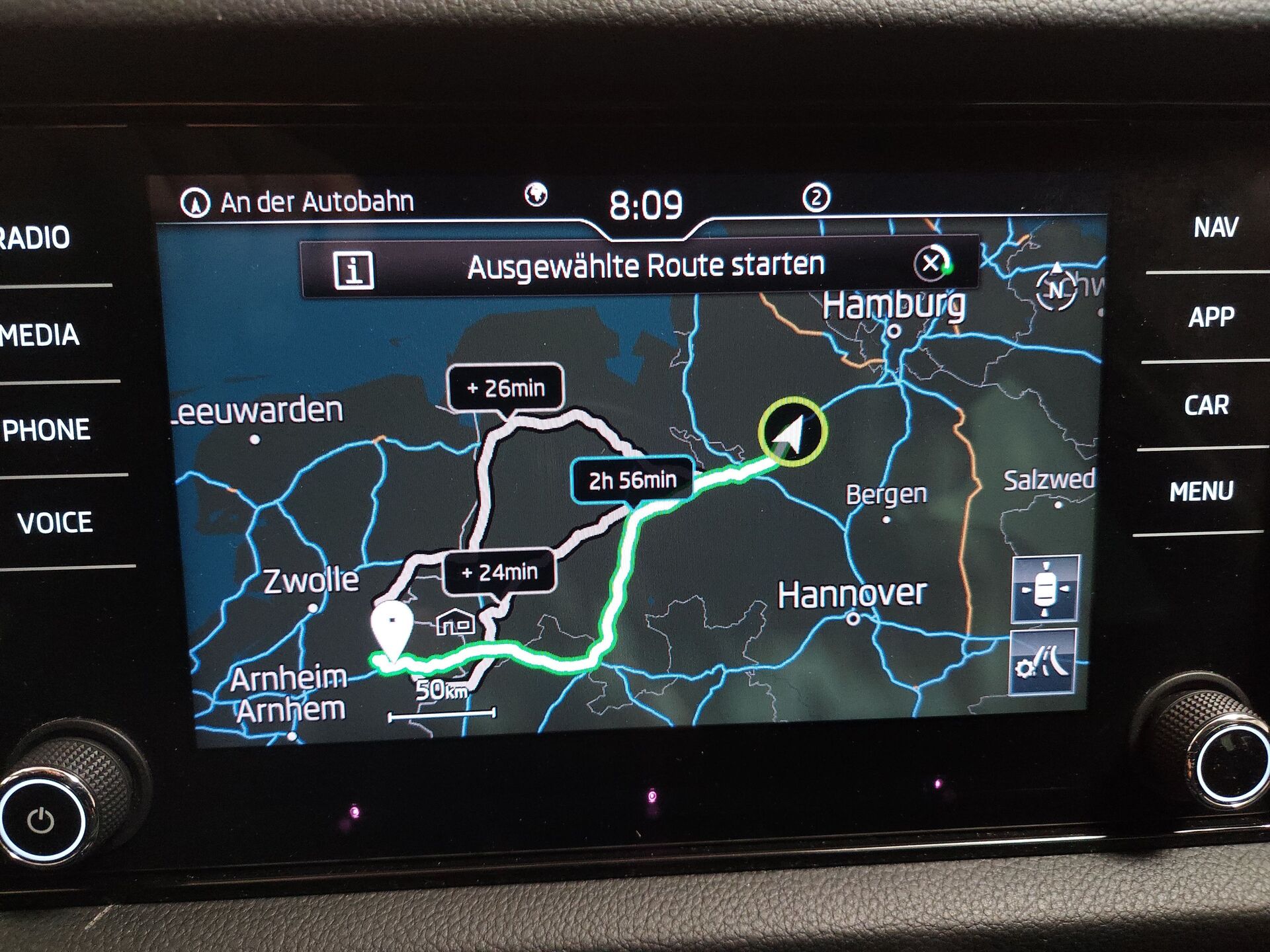 Skoda 2.0 TDI 2.0 TDI Ambition Navi vc AHK LED Kamera 18