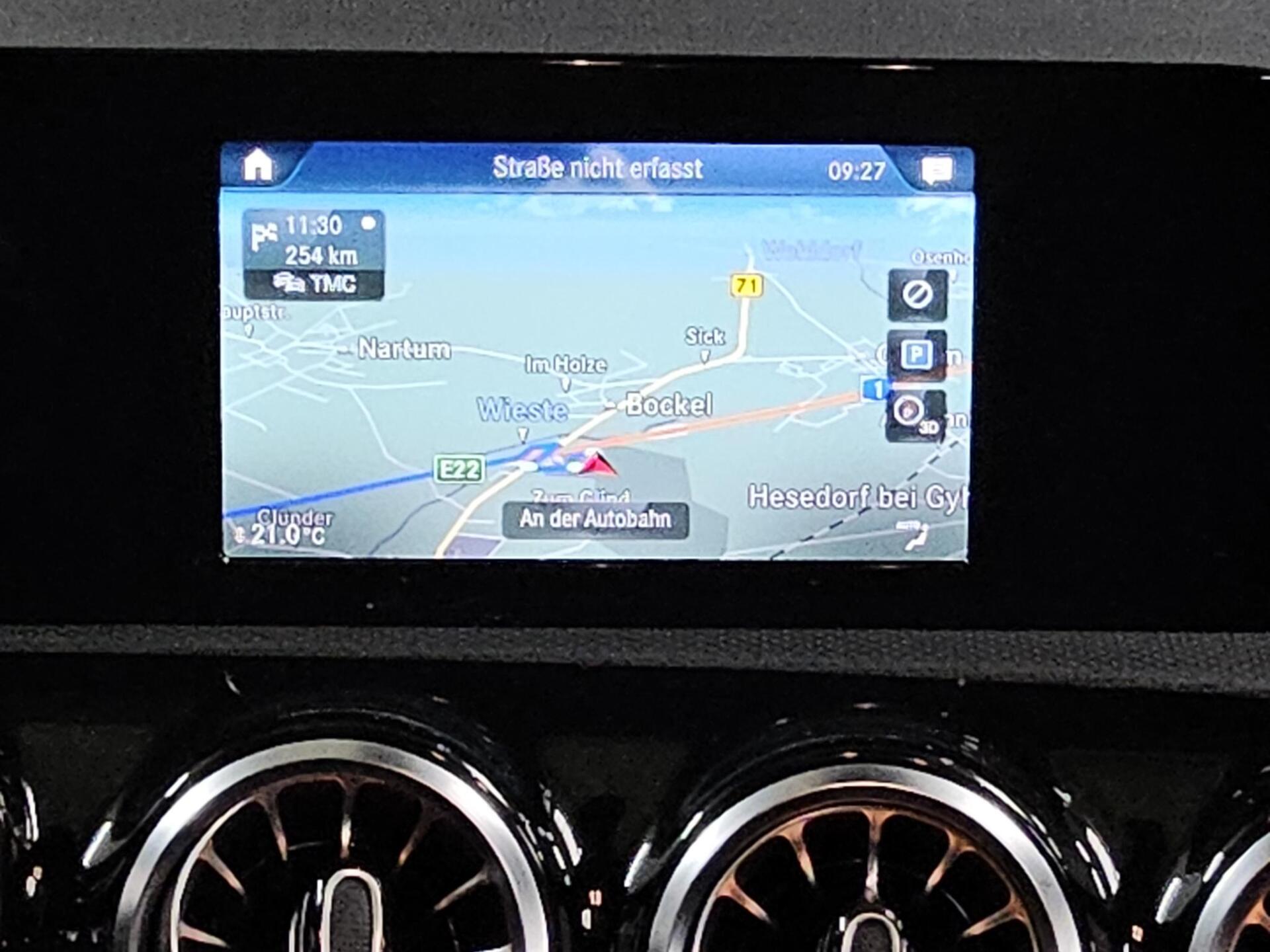 Mercedes-Benz CLA 200 SB d AMG-Line Night Navi Pano MB-LED AHK 7