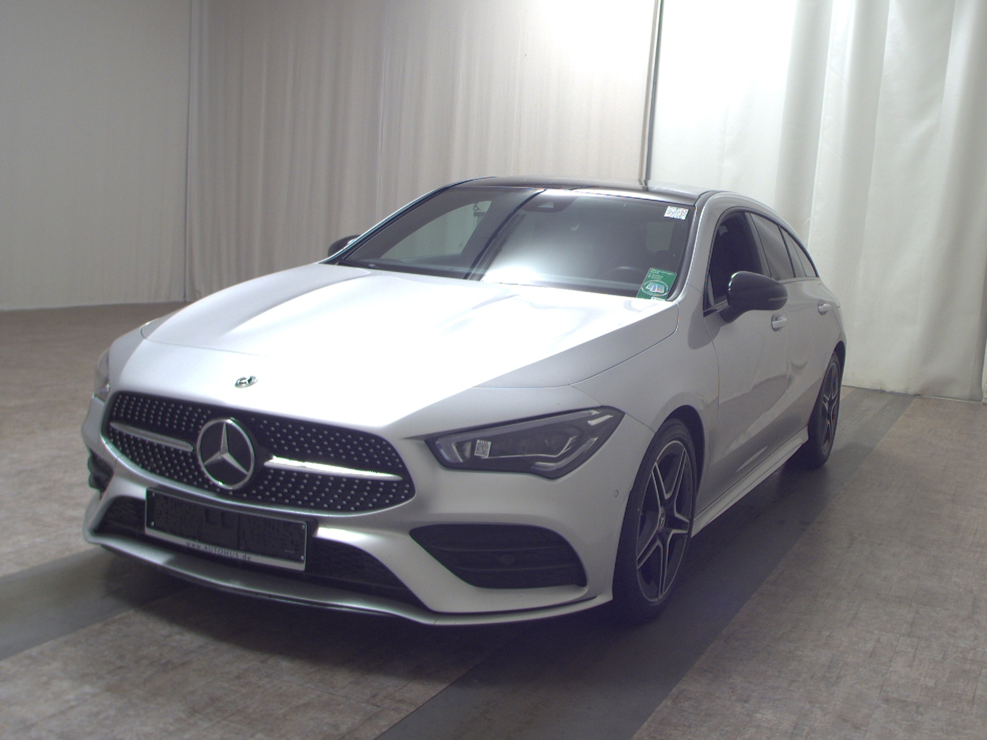 Mercedes-Benz CLA 200 SB d AMG-Line Night Navi Pano MB-LED AHK 2