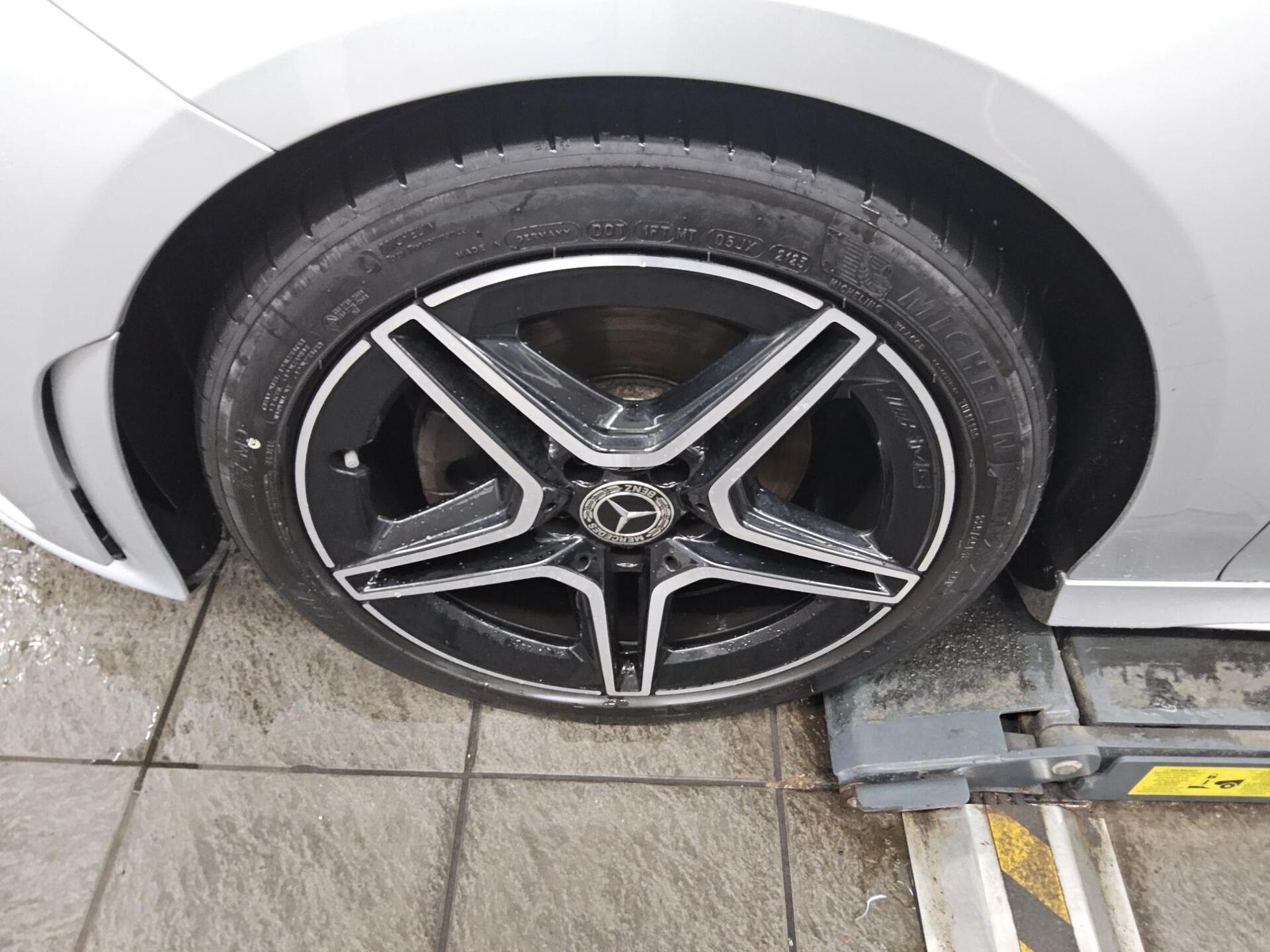 Mercedes-Benz CLA 200 SB d AMG-Line Night Navi Pano MB-LED AHK 11