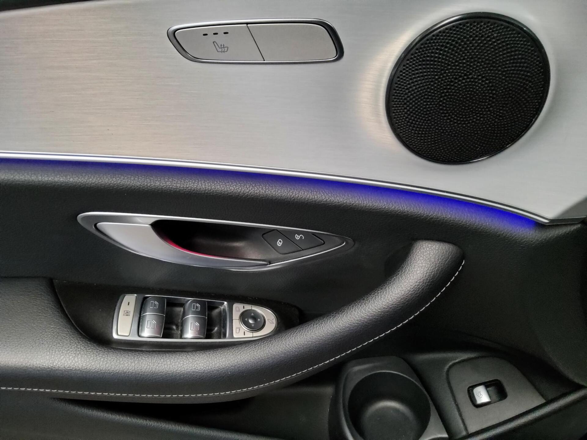 Mercedes-Benz E 300 T de 4M Avantgarde Widescreen HuD MB-LED 10