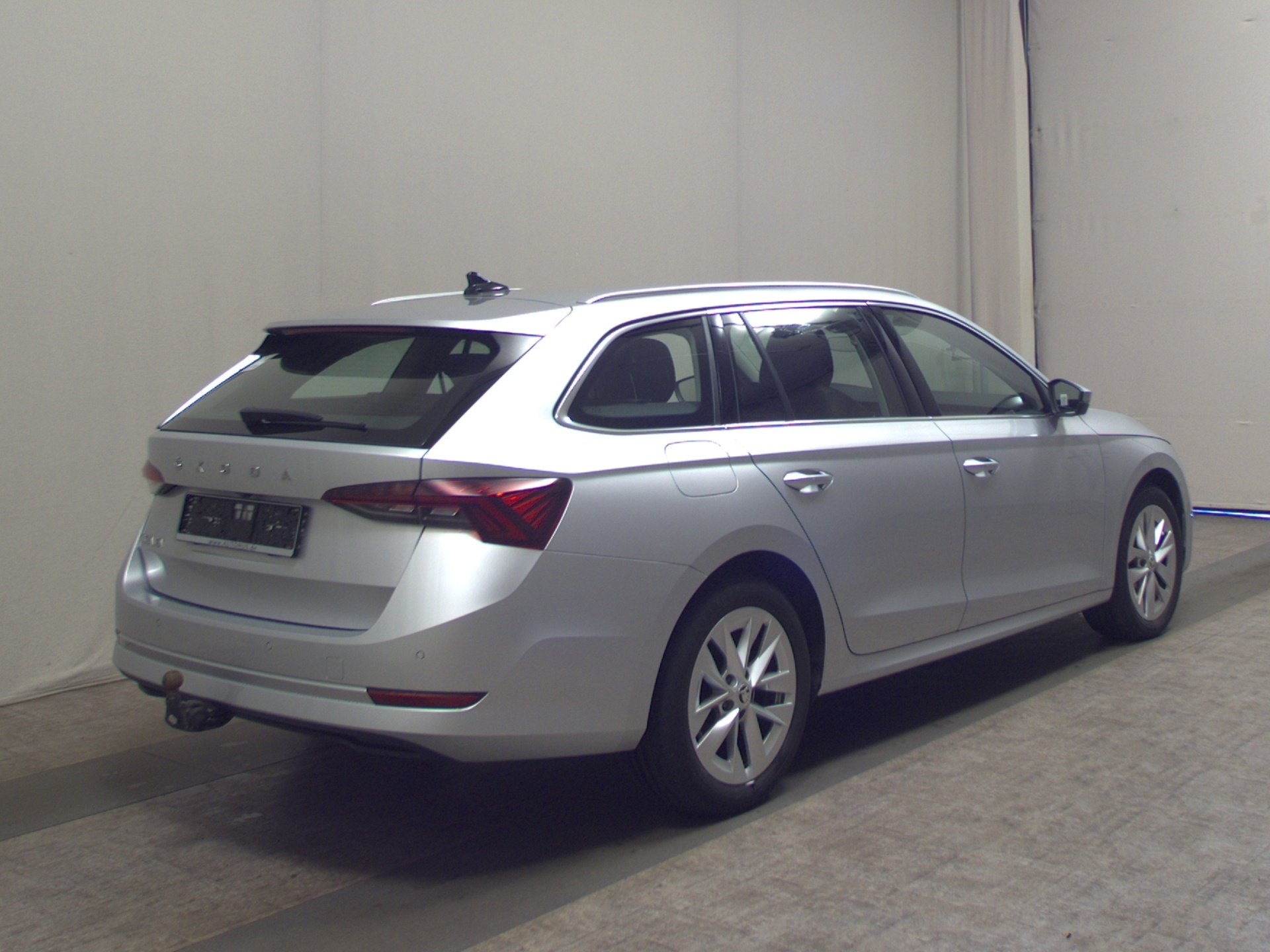 Skoda Octavia Kombi 2.0 TDI Style Leder Nav LED vc RFK 4