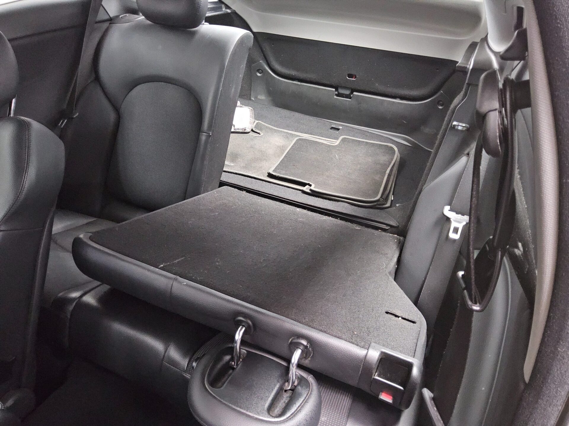Mercedes-Benz CLC 180 T-Leder Navi BT Klima Tempomat 12