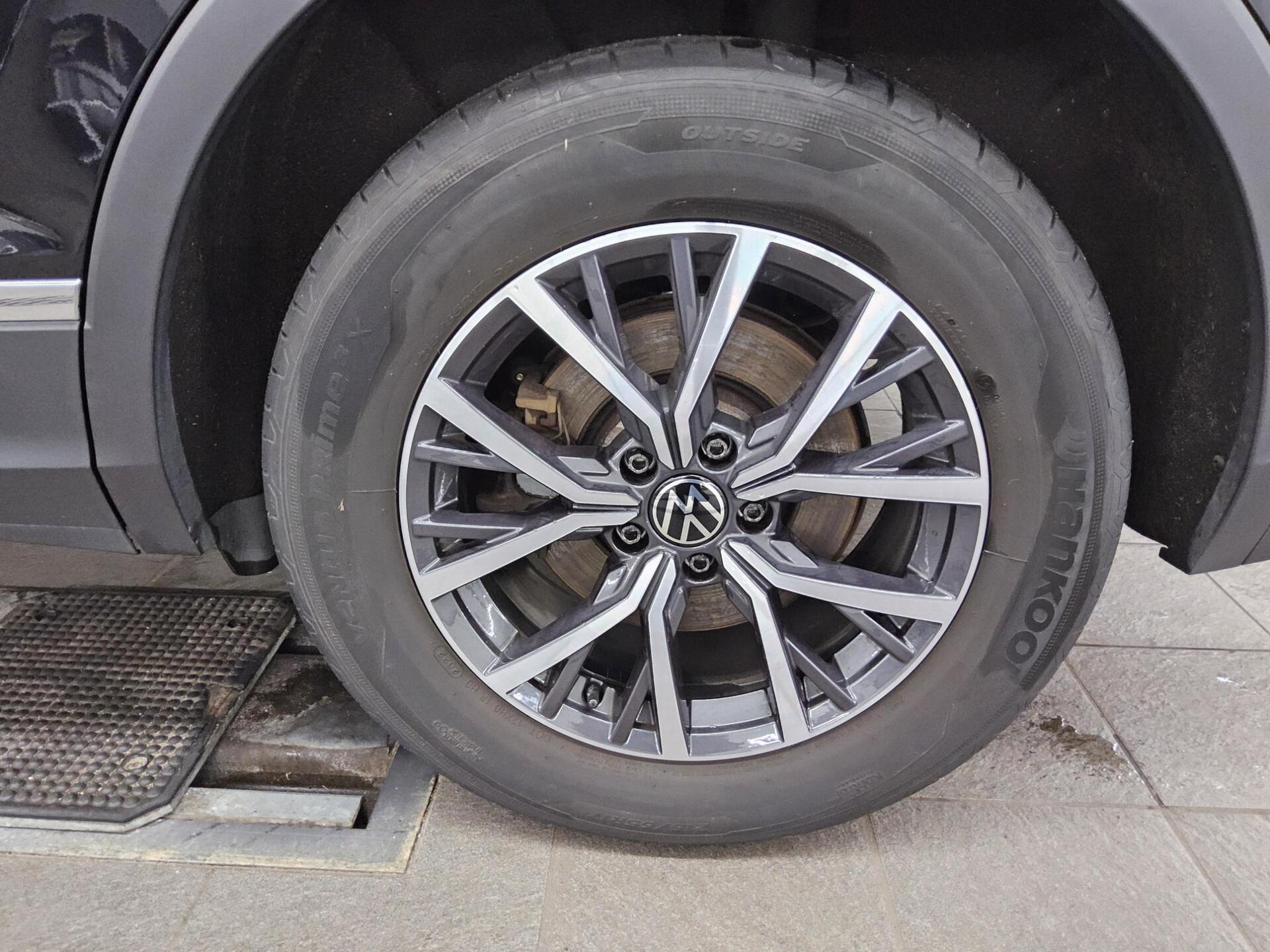 Volkswagen Tiguan 1.4 TSI eHybrid Life Leder Navi LED DC 11