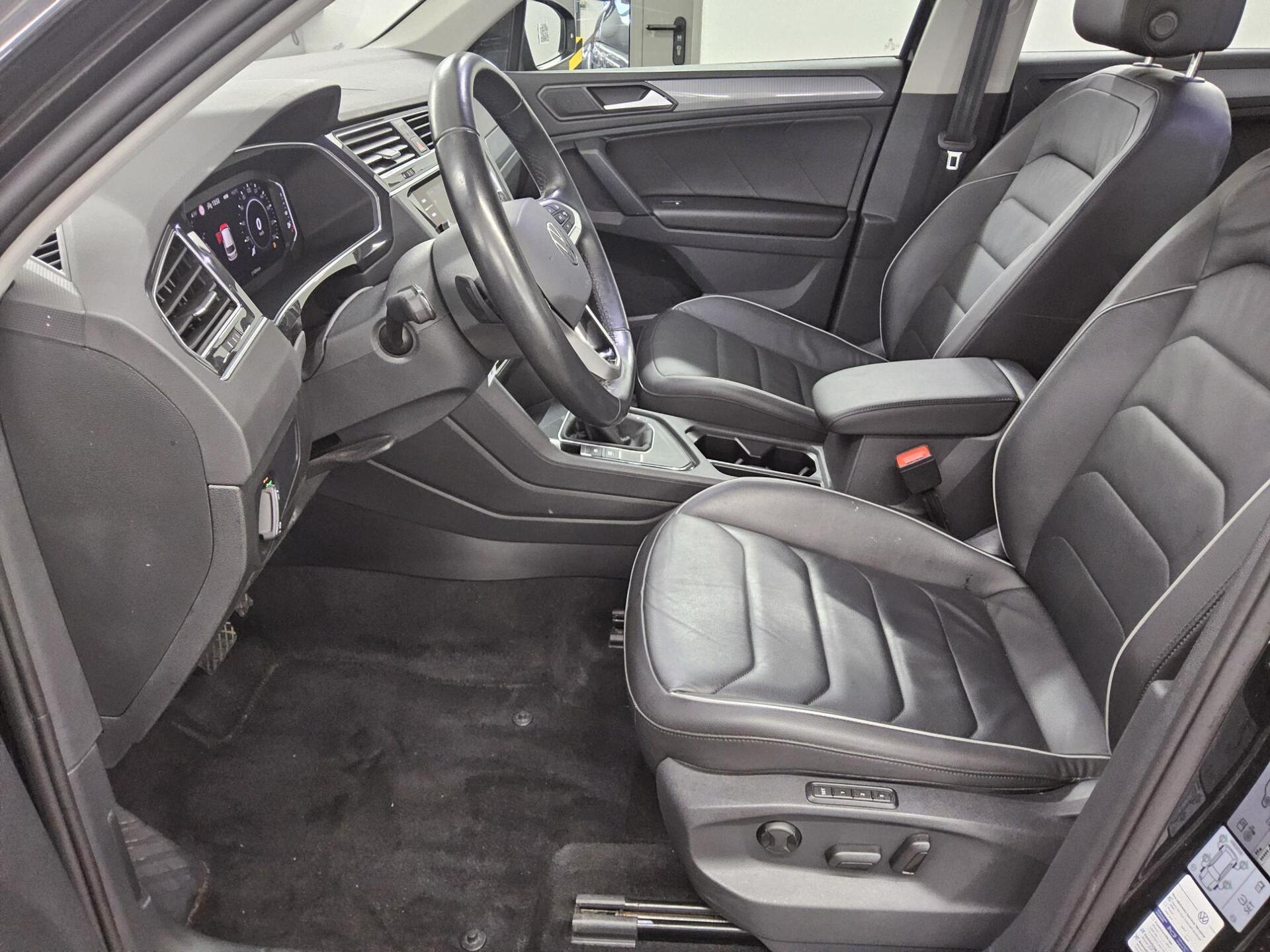 Volkswagen Tiguan 1.4 TSI eHybrid Life Leder Navi LED DC 9