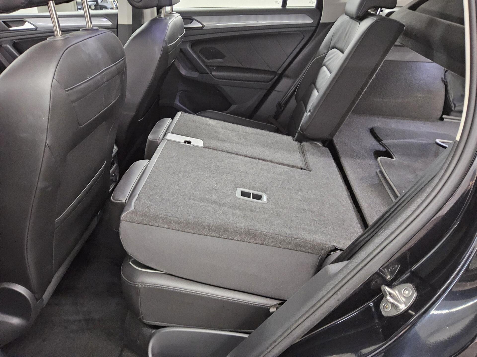 Volkswagen Tiguan 1.4 TSI eHybrid Life Leder Navi LED DC 13