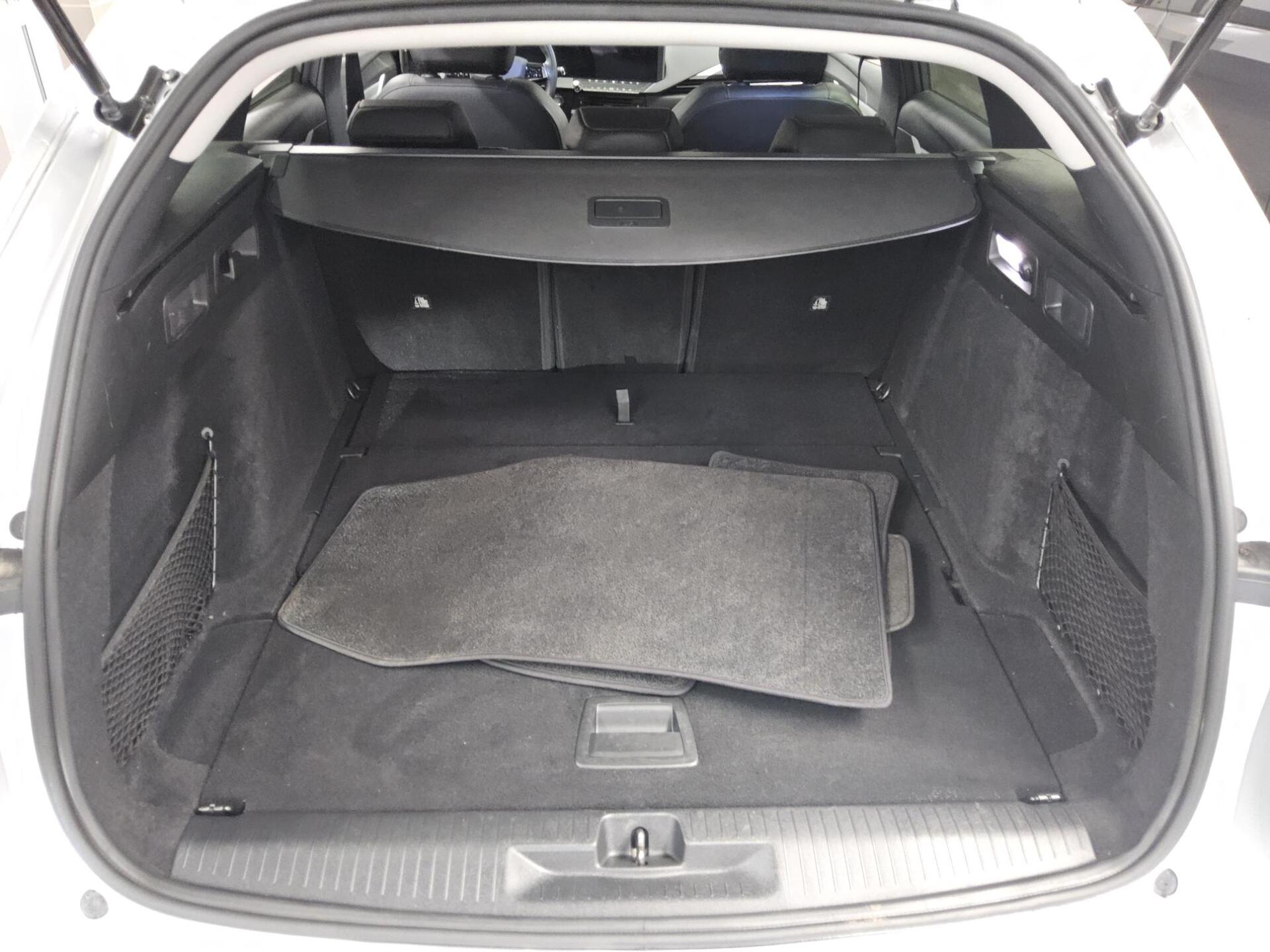 Opel Astra ST 1.5 D Elegance Navi LED DC RfK 180° 12