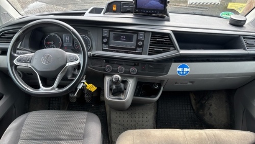 Volkswagen T6 Transporter 2.0 TDI AHK 5