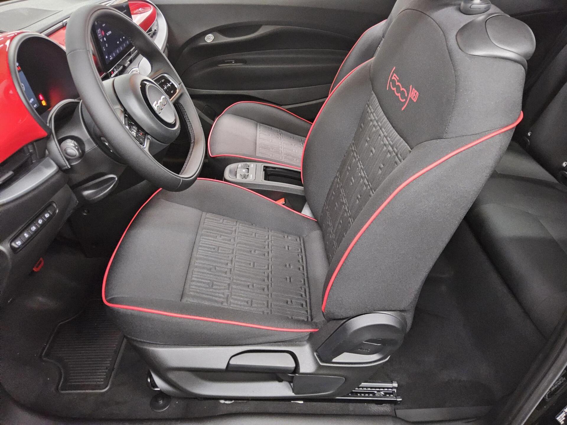 Fiat 500e CarPlay RFK SHZ DAB 4-Sitzer 9