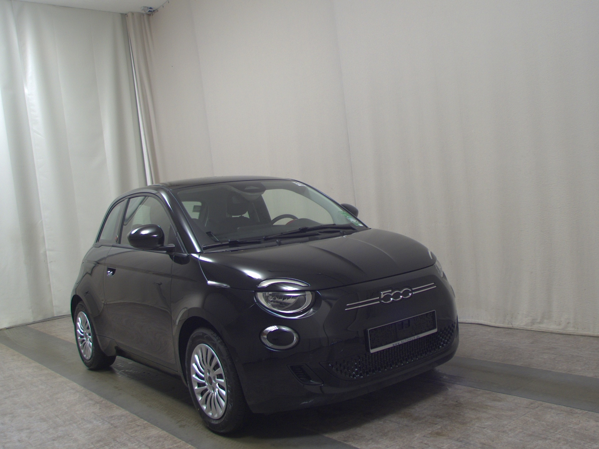 Fiat 500e CarPlay RFK SHZ DAB 4-Sitzer 3