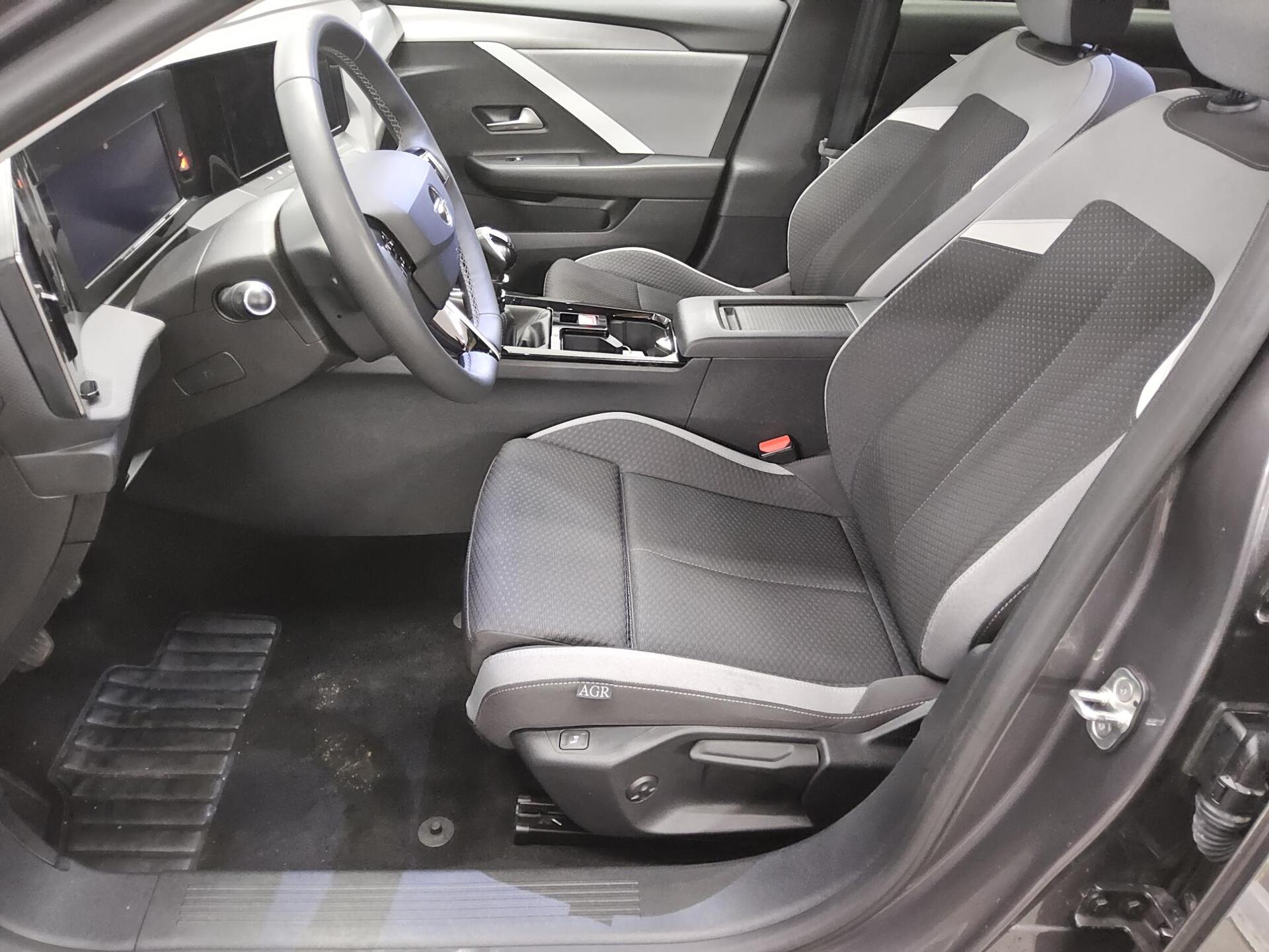 Opel Astra ST 1.2 Turbo Business Ed. Navi LED RfK PDC 9