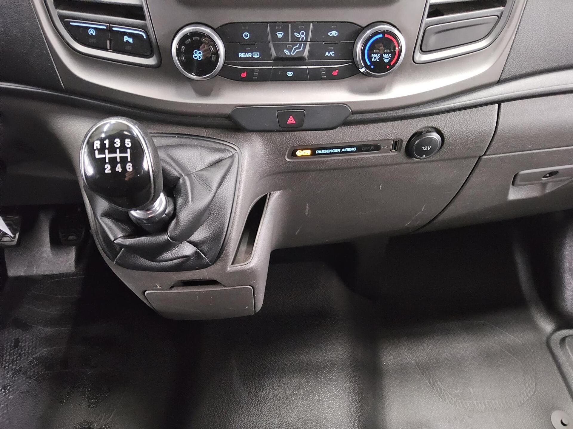 Ford Transit Custom 2.0 TDCi Trend L1 8-Sitze StHzg 6