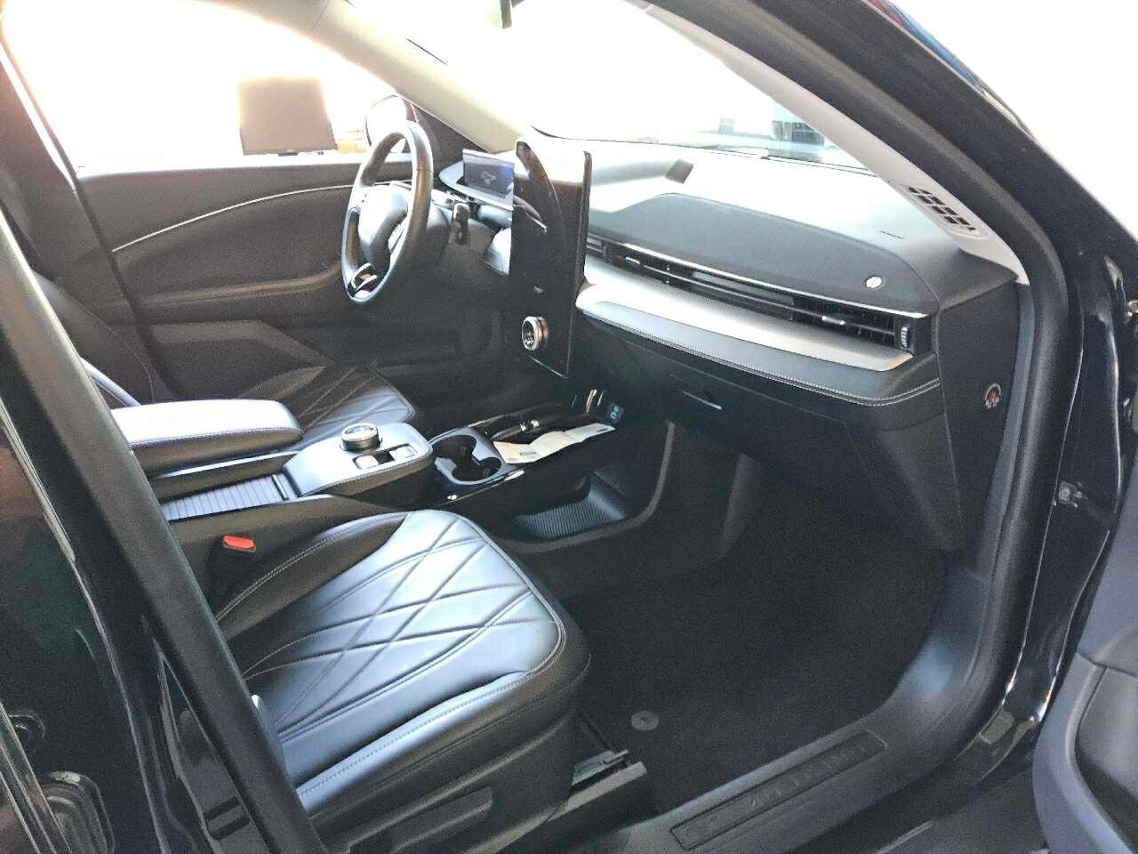 Ford Mustang Mach-E NAVI LED Leder SHZ B&O 3