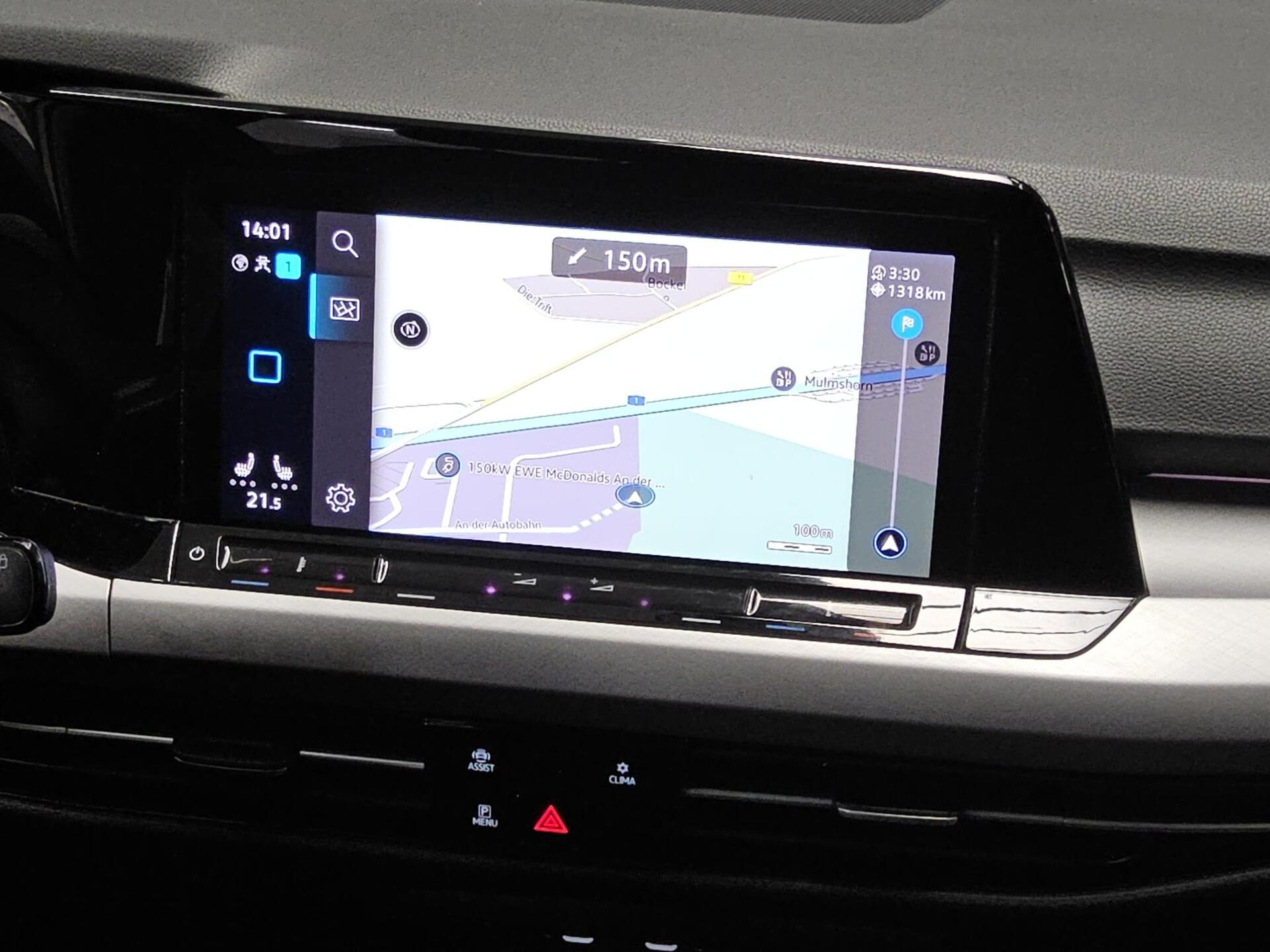 Volkswagen Golf-8 Var. 1.5 TSI Life Navi LED DC PDC Shz 7