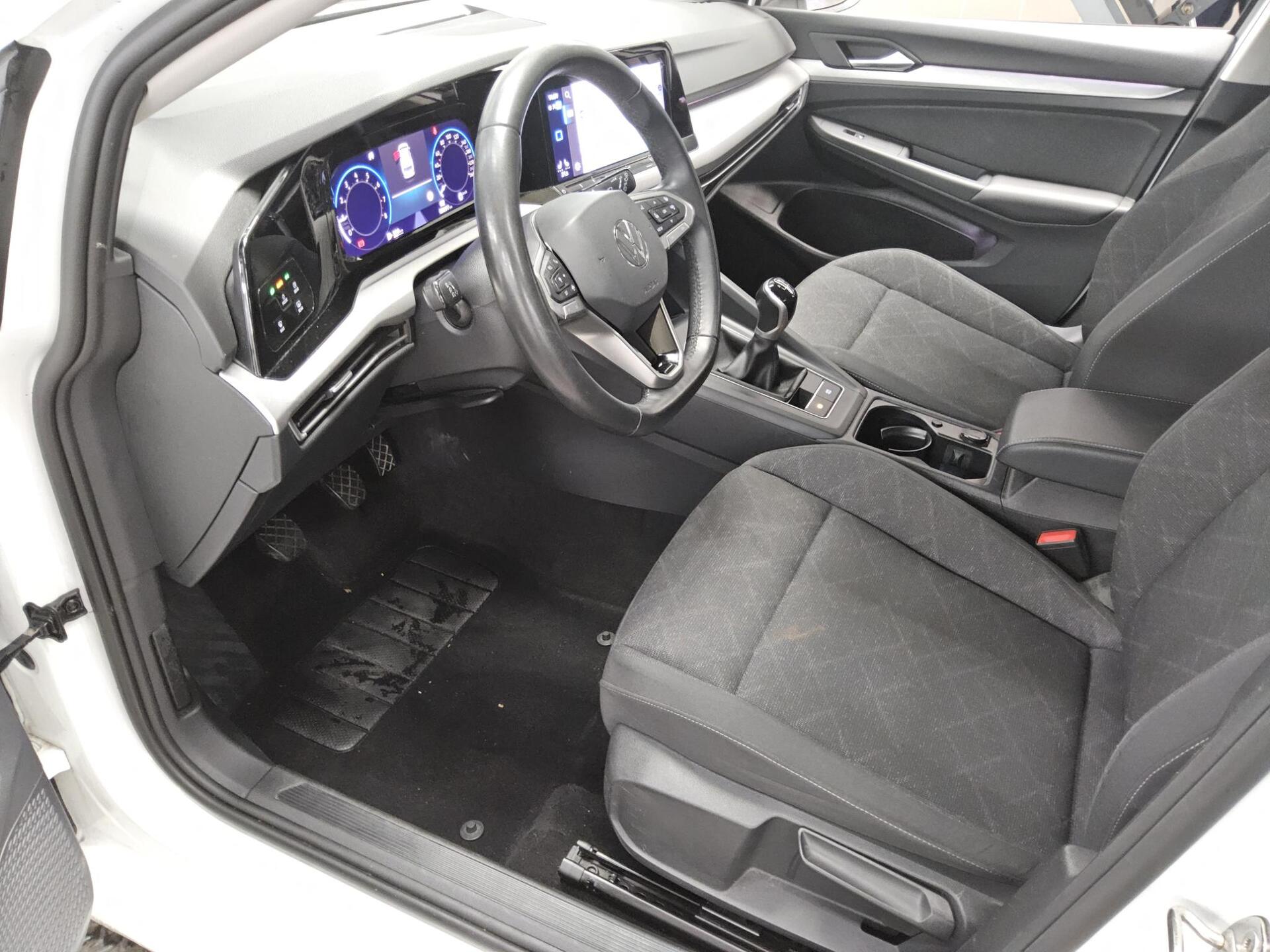 Volkswagen Golf-8 Var. 1.5 TSI Life Navi LED DC PDC Shz 8