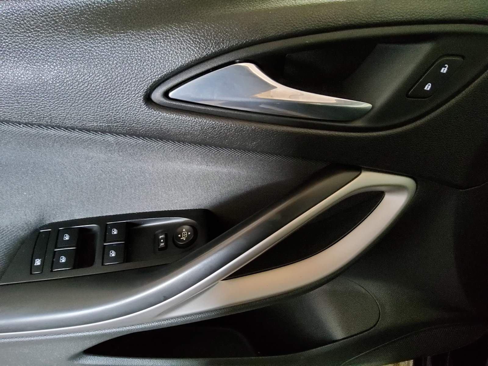 Opel Astra ST 1.5 D Edition Navi LED RFK Shz 9