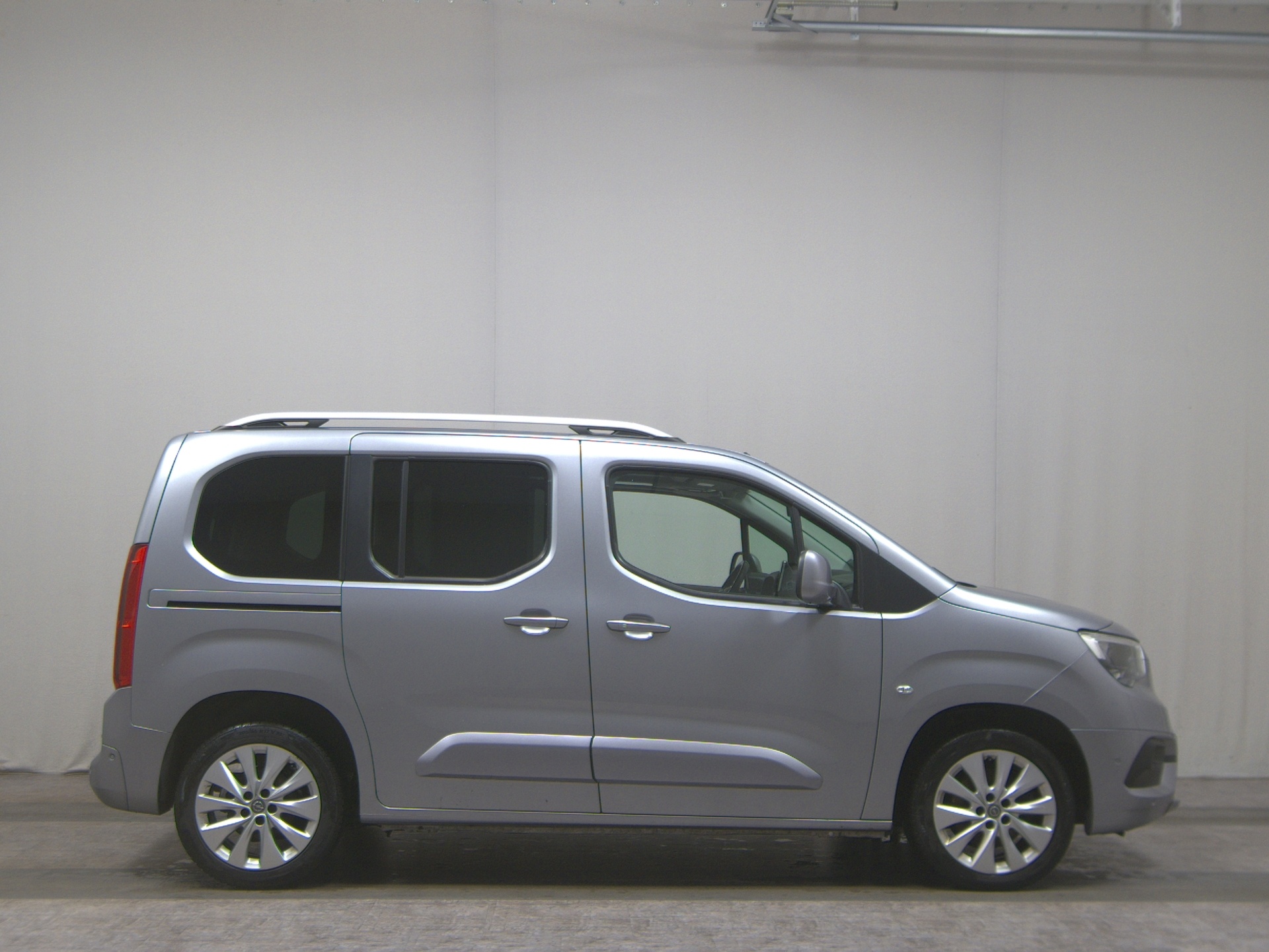 Opel Combo Life 1.5 D Innovation Navi Shz HuD Pano