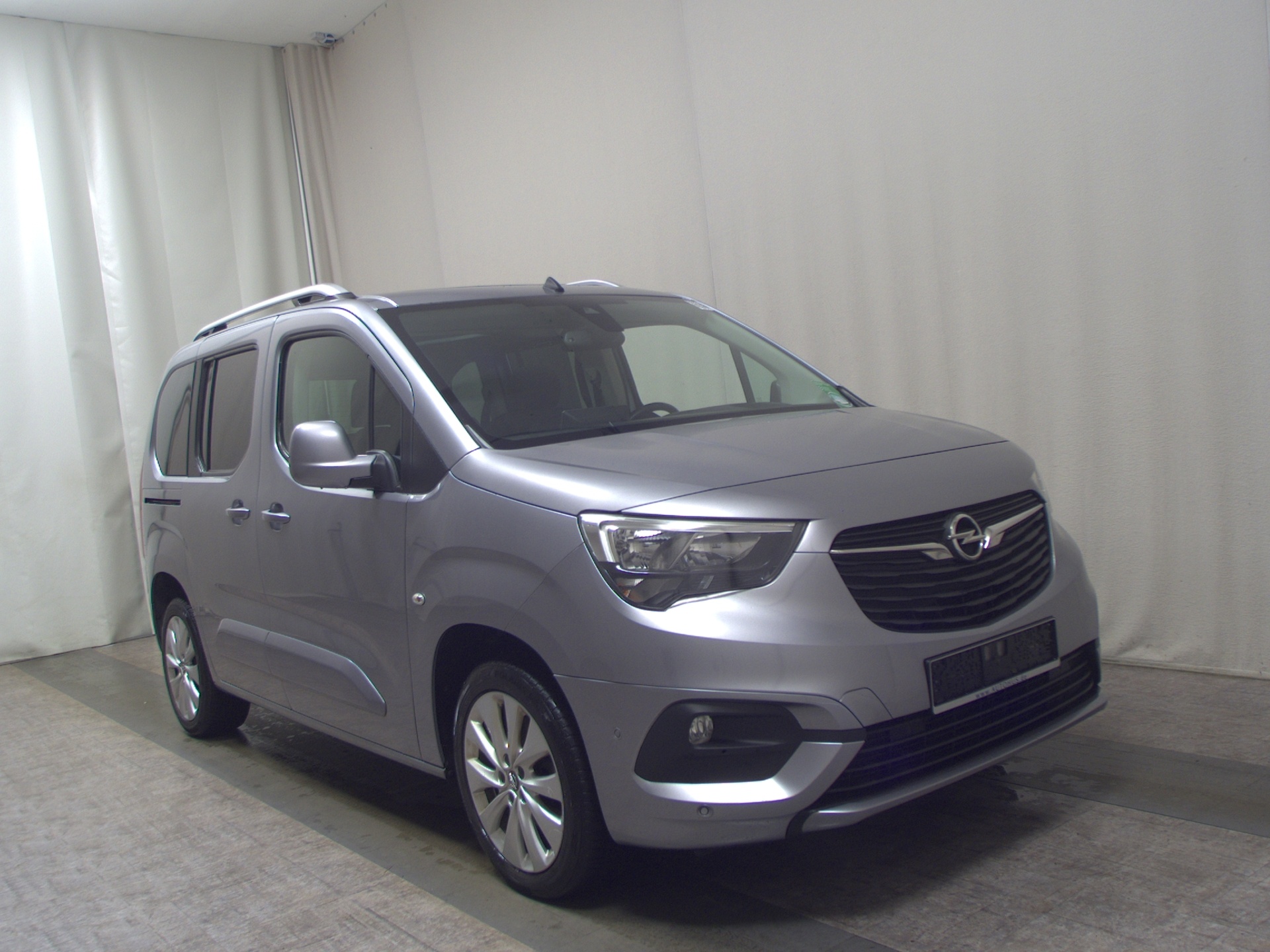 Opel Combo Life 1.5 D Innovation Navi Shz HuD Pano 3