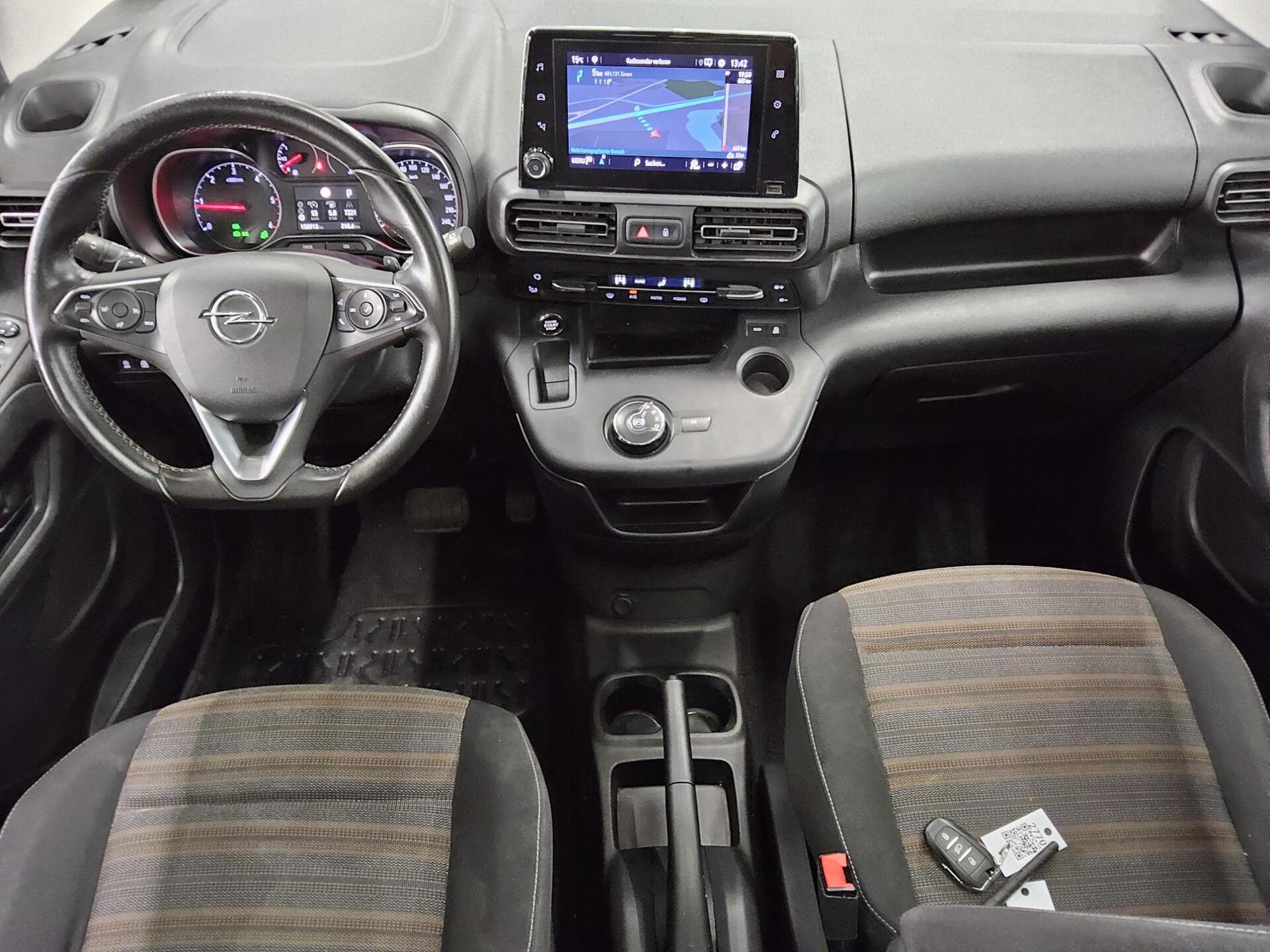 Opel Combo Life 1.5 D Innovation Navi Shz HuD Pano 5