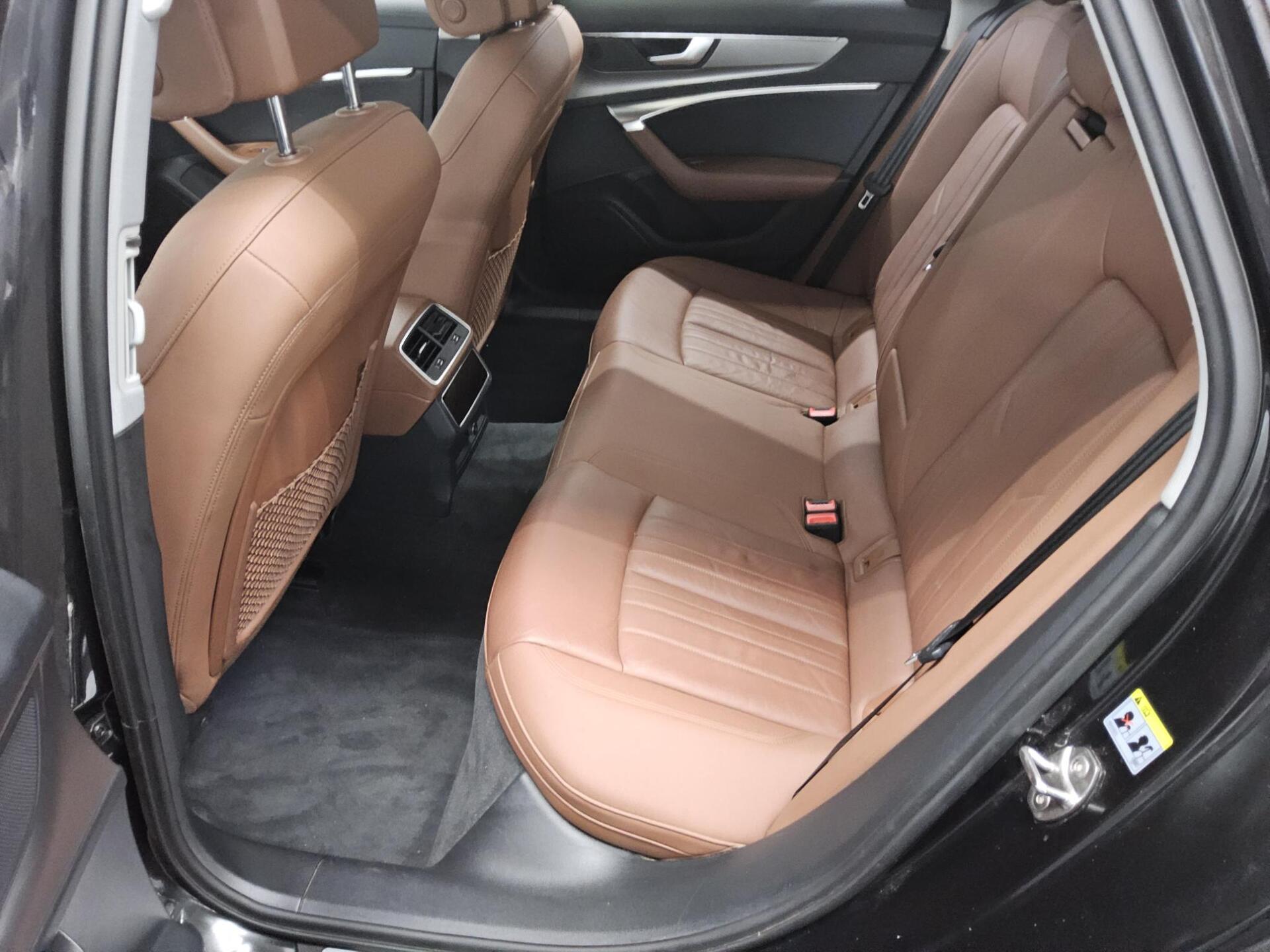 Audi A6 Avant 40 TDI Leder Navi+ vc LED RfK AHK ACC 13