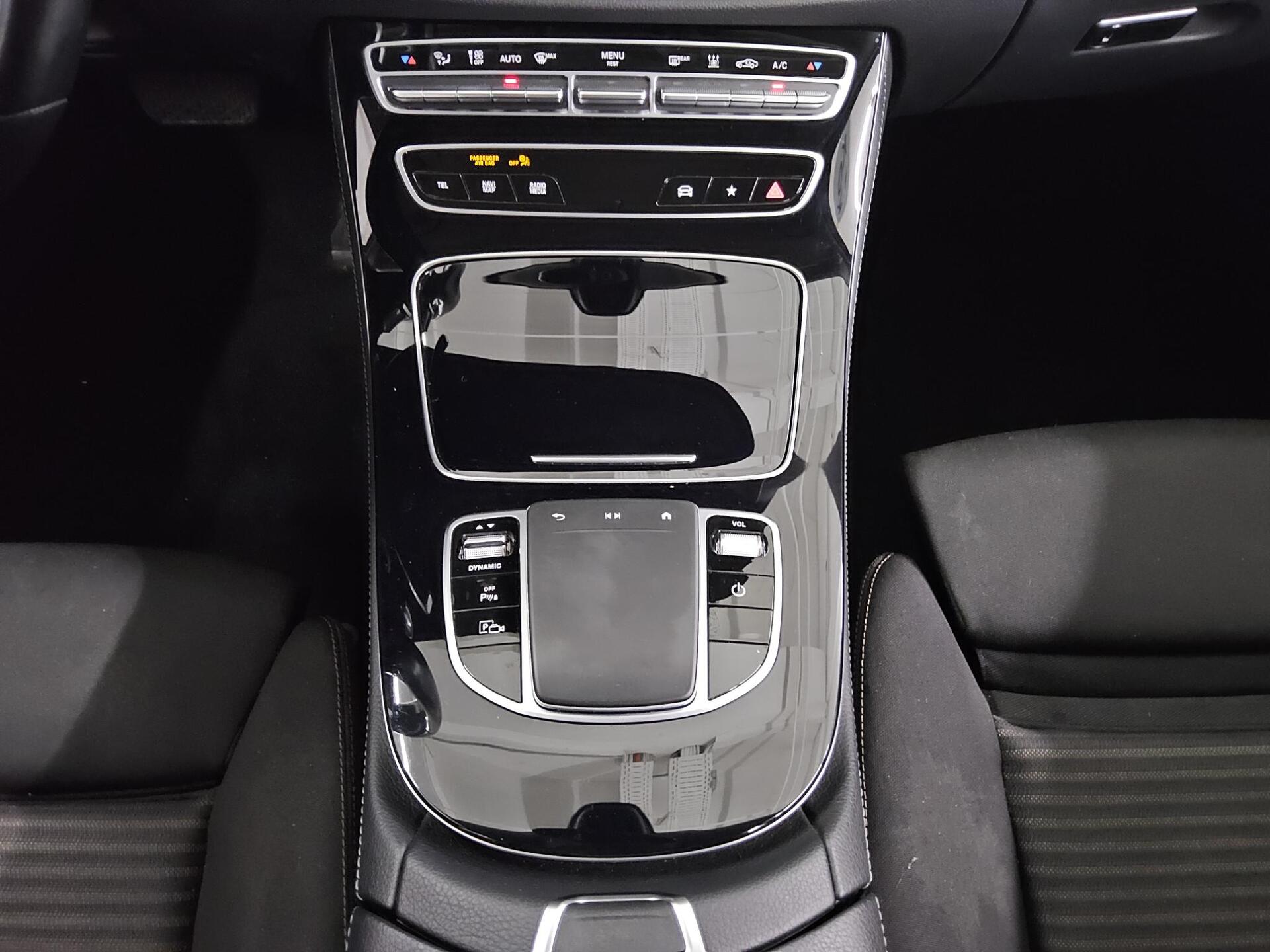 Mercedes-Benz E 300 e Avantgarde Navi LED Widescreen RFK 6