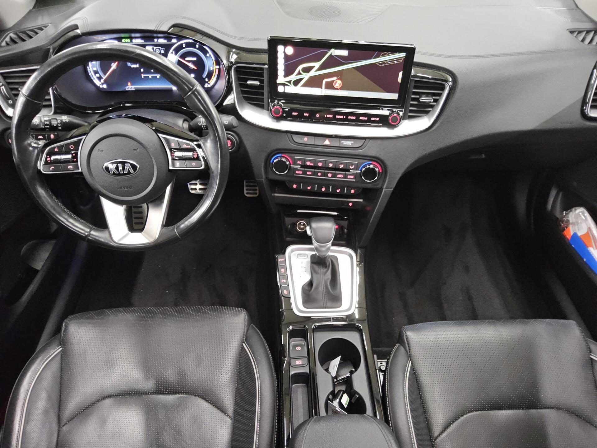 Kia X Ceed 1.6 CRDI Platinum Ed. Navi LED Pano AHK 5