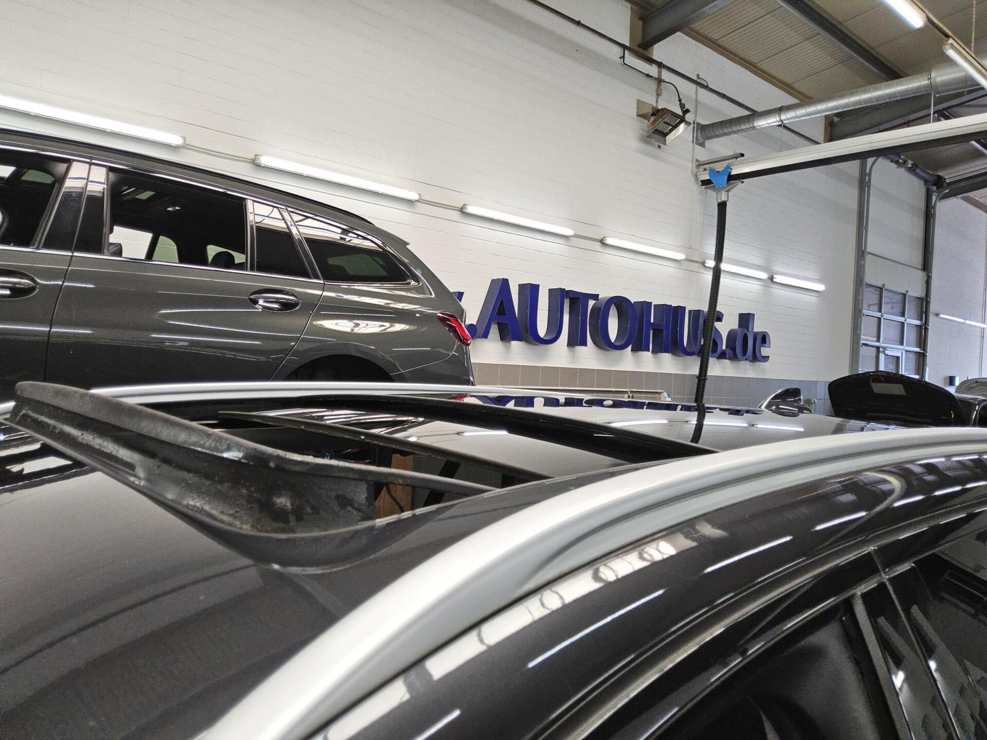 BMW 520dA Touring Sport-Line Navi LED Pano H-K 11