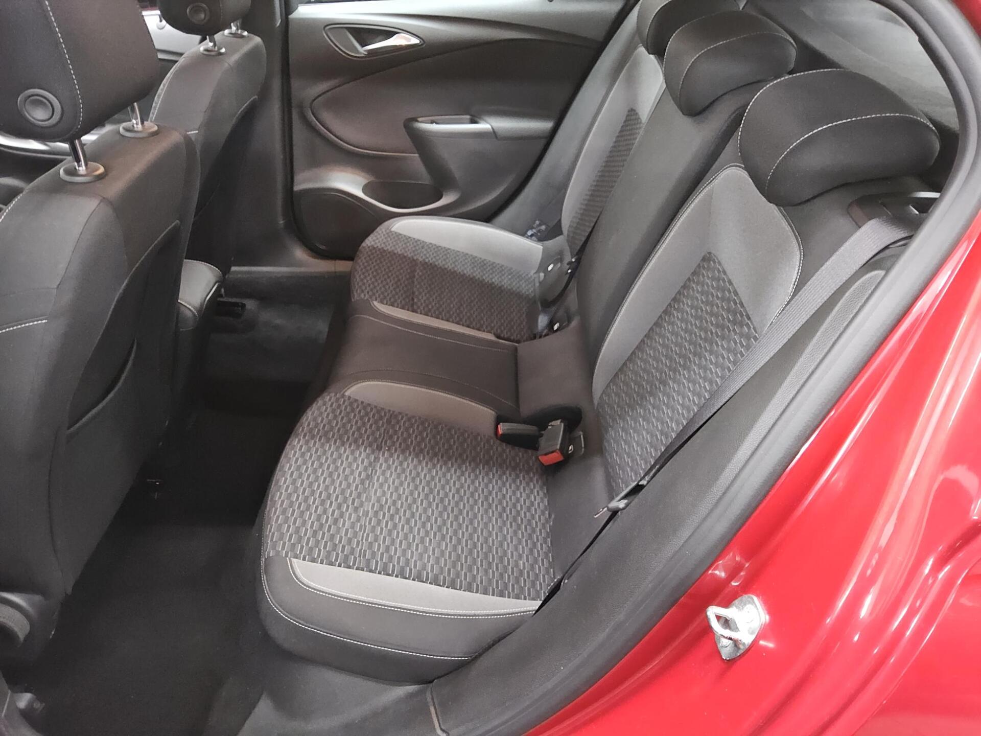 Opel Astra 1.5 D Business Ed. Navi LED RFK Shz AHK 13