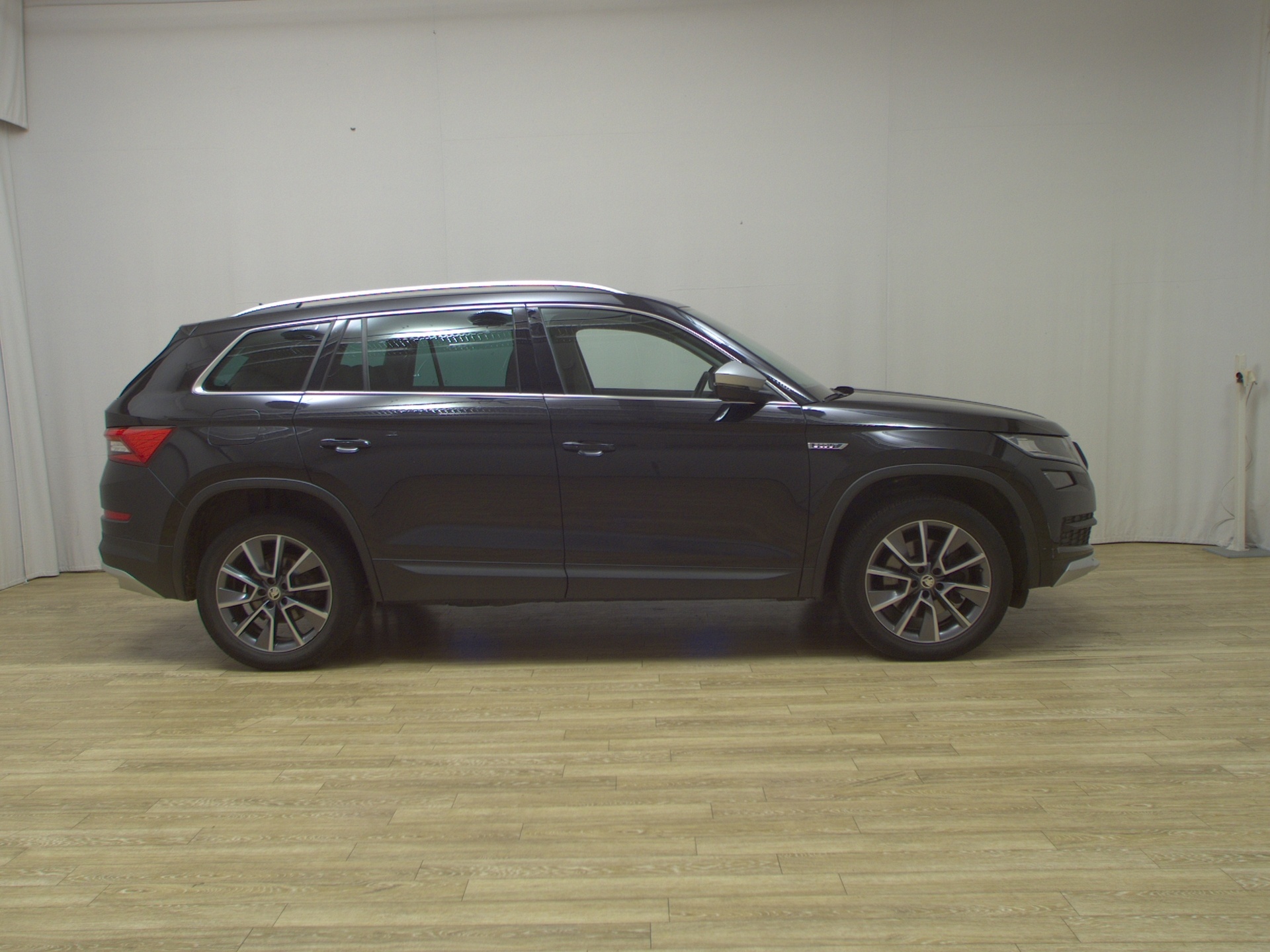 Skoda Kodiaq 2.0 TDI 4x4 Scout T-Leder Navi LED Pano