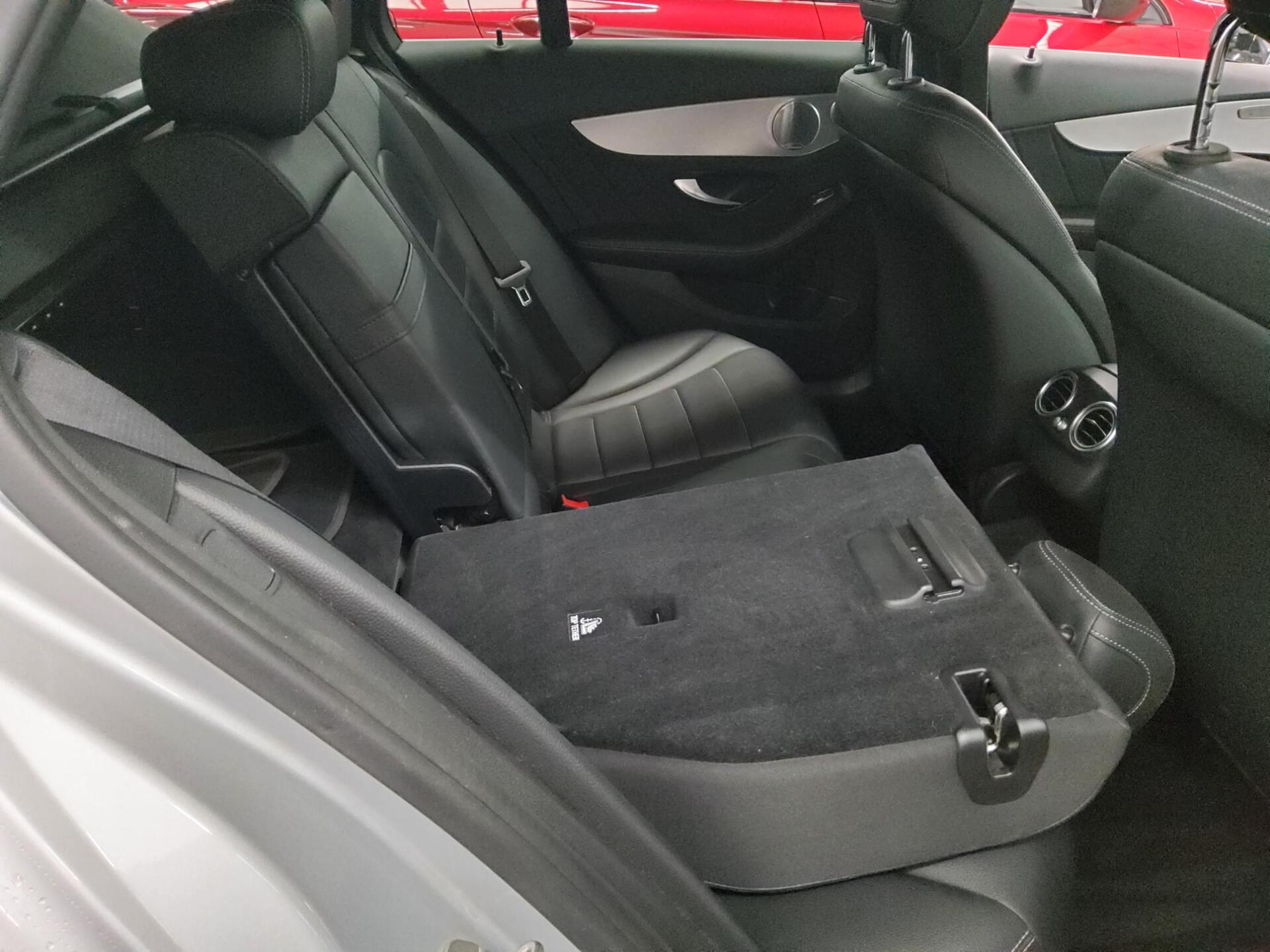 Mercedes-Benz C 220 T d AMG-Line Navi LED MB-LED Burmester 12