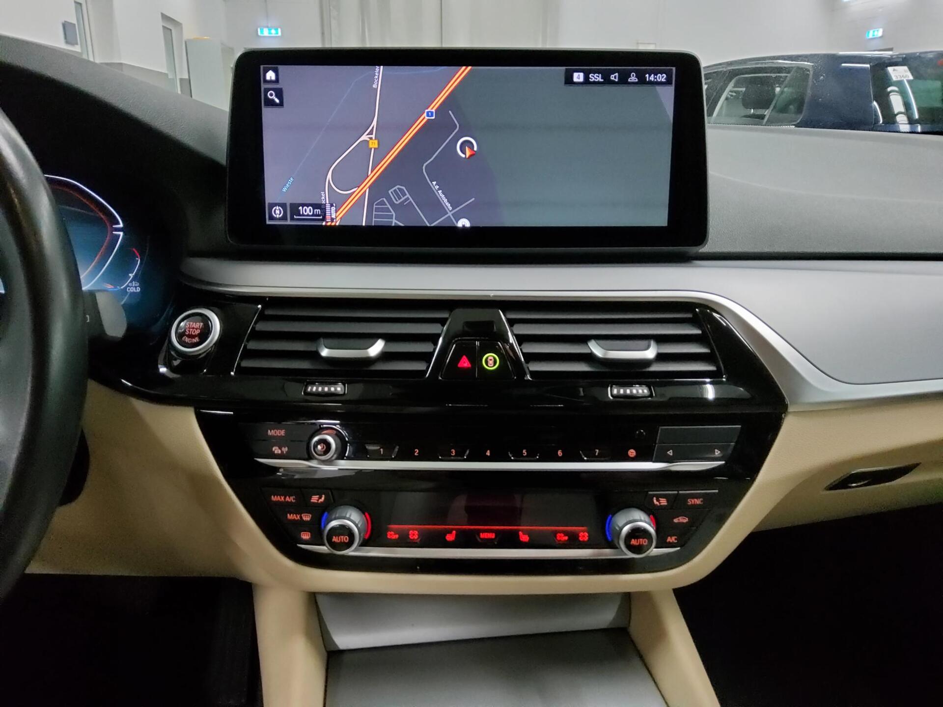 BMW 520dA Touring xDr Leder Navi LED+ LC prof. AHK 7