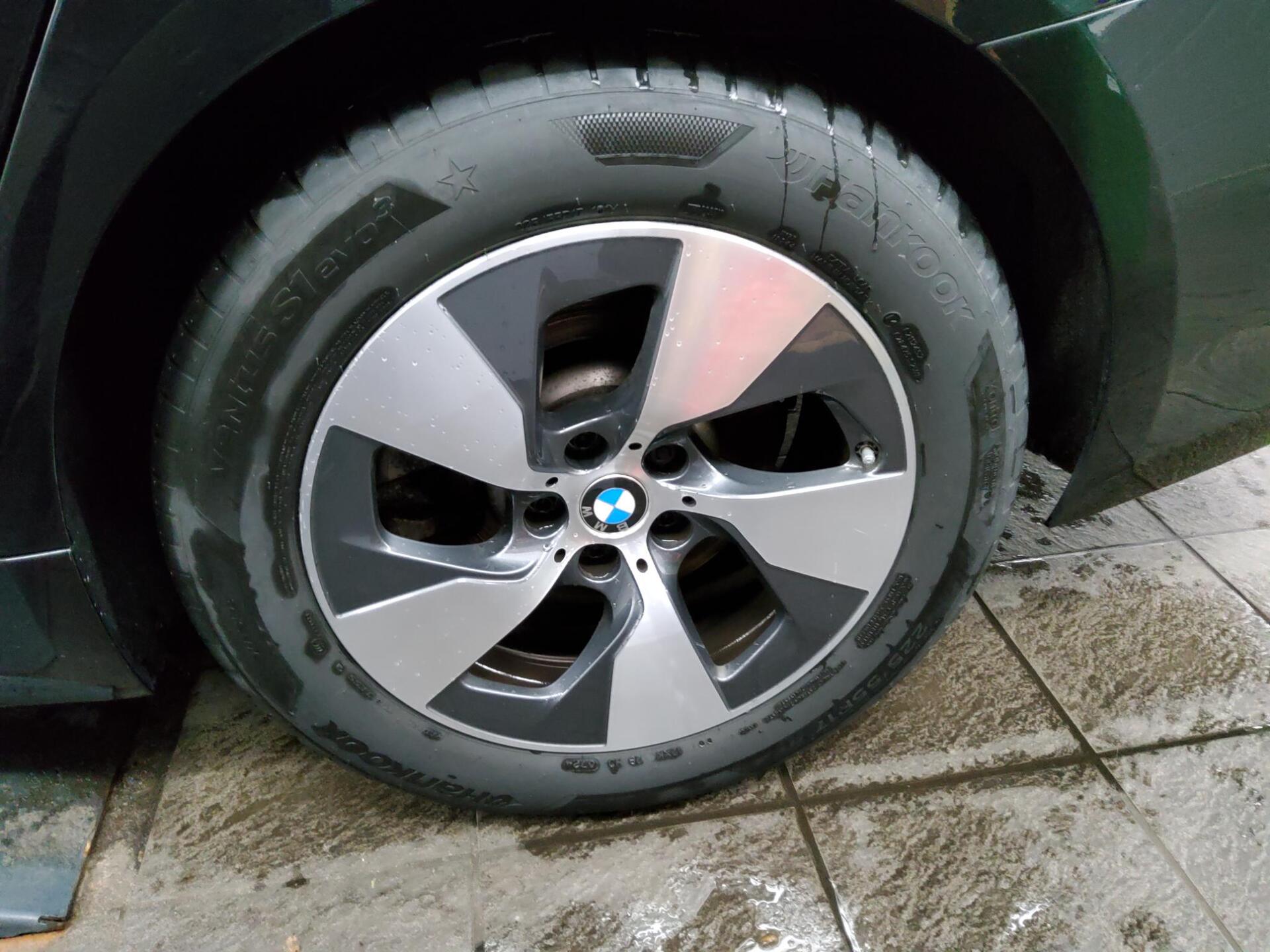 BMW 520dA Touring xDr Leder Navi LED+ LC prof. AHK 11