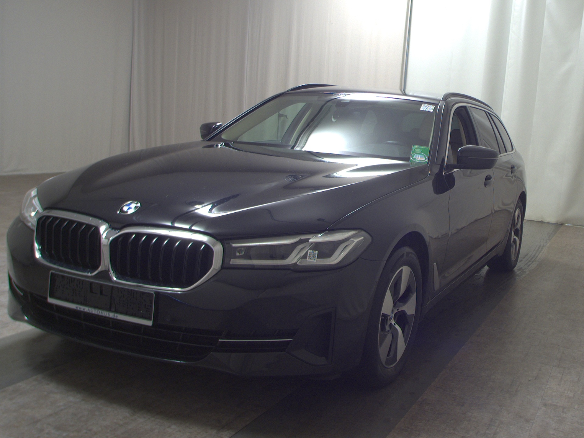 BMW 520dA Touring xDr Leder Navi LED+ LC prof. AHK 2