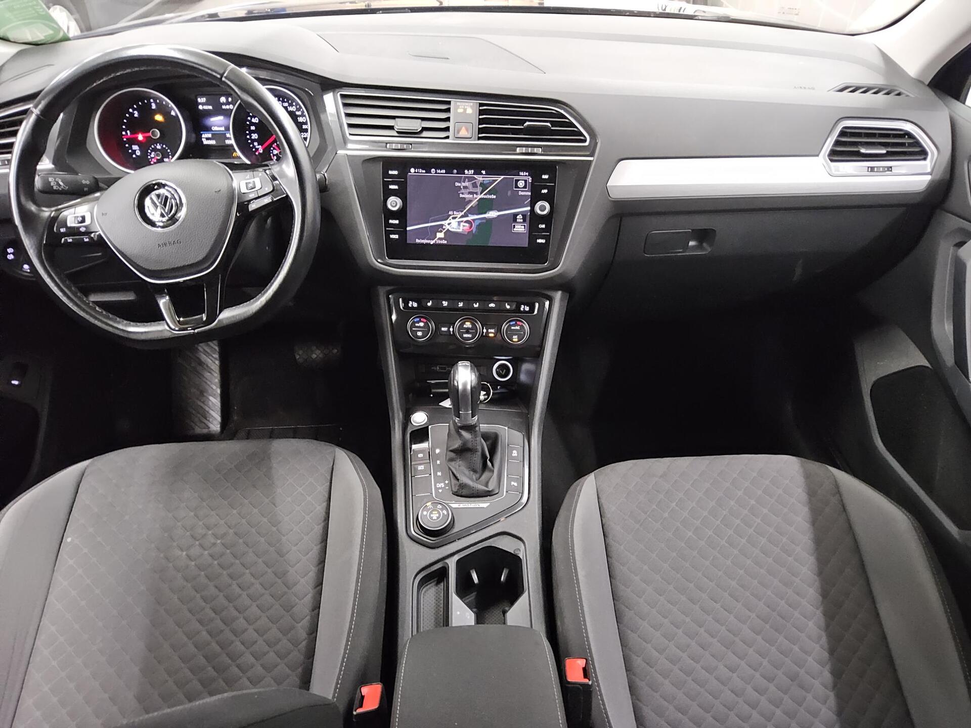 Volkswagen Tiguan 2.0 TDI Comf. AHK Navi ACC PDC 5