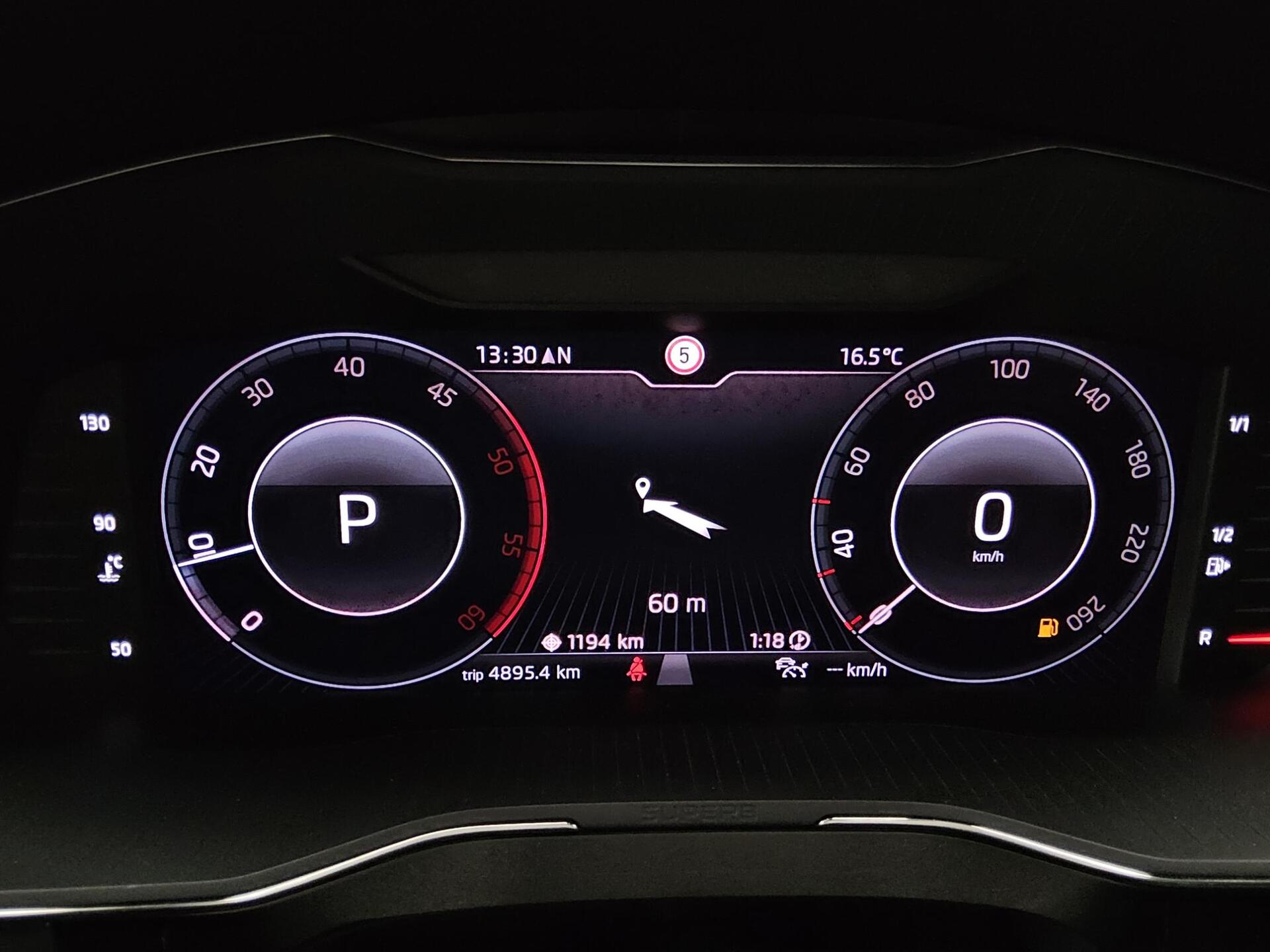 Skoda Superb Kombi 2.0 TDI Style Memory Navi LED ACC 8