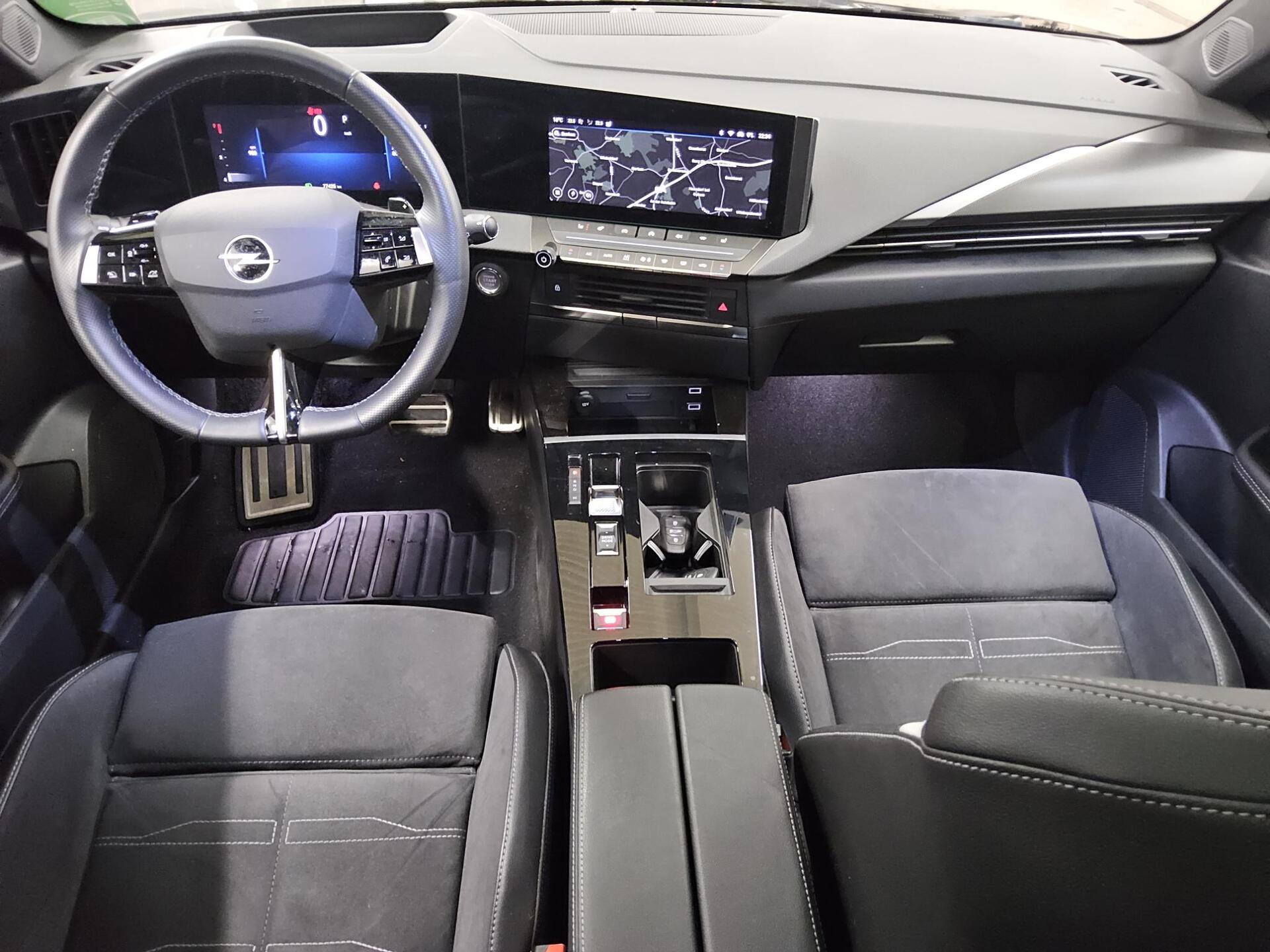 Opel Astra ST 1.2 Turbo Ultimate Navi LED HuD DC ACC 5