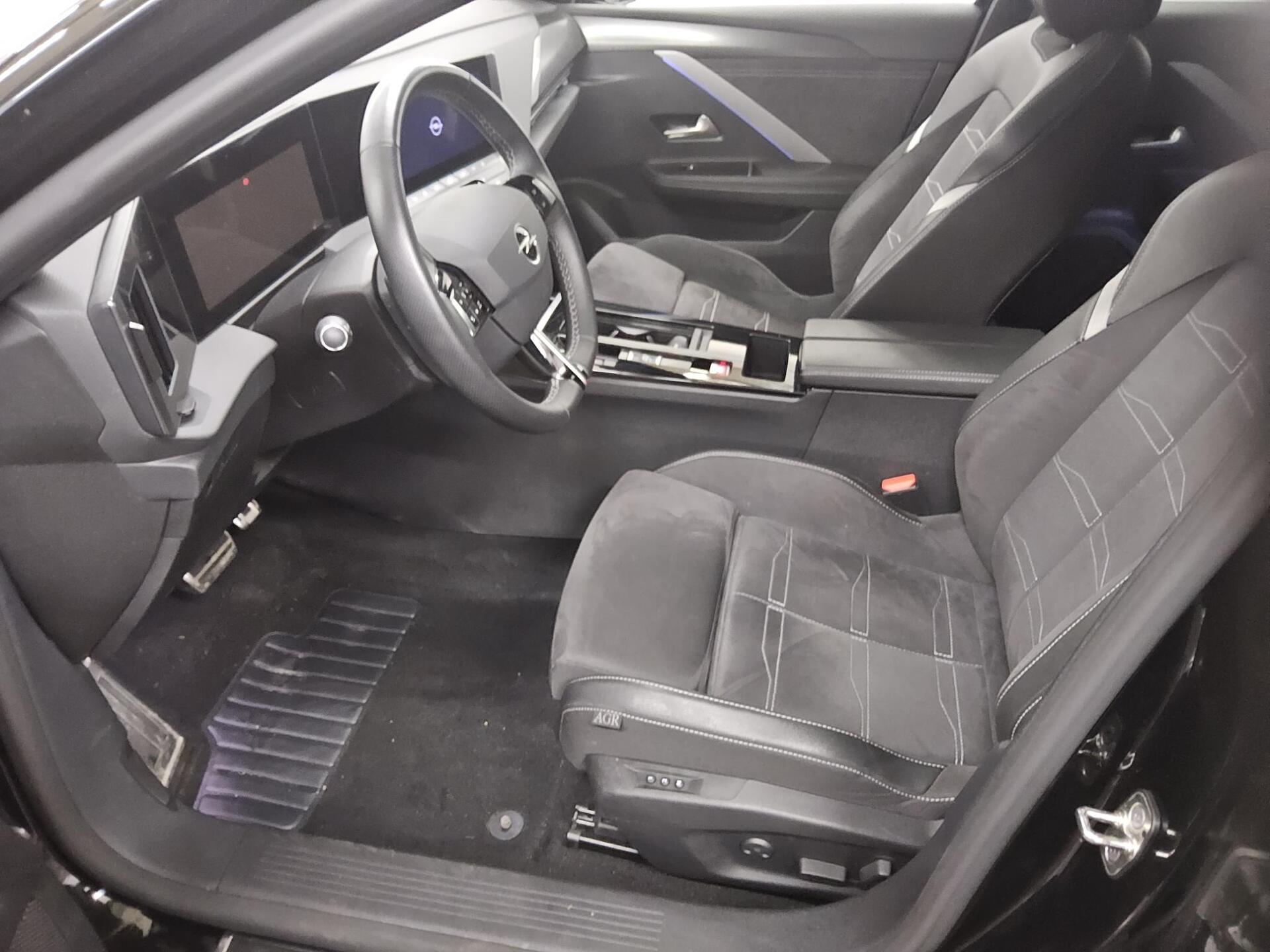 Opel Astra ST 1.2 Turbo Ultimate Navi LED HuD DC ACC 9