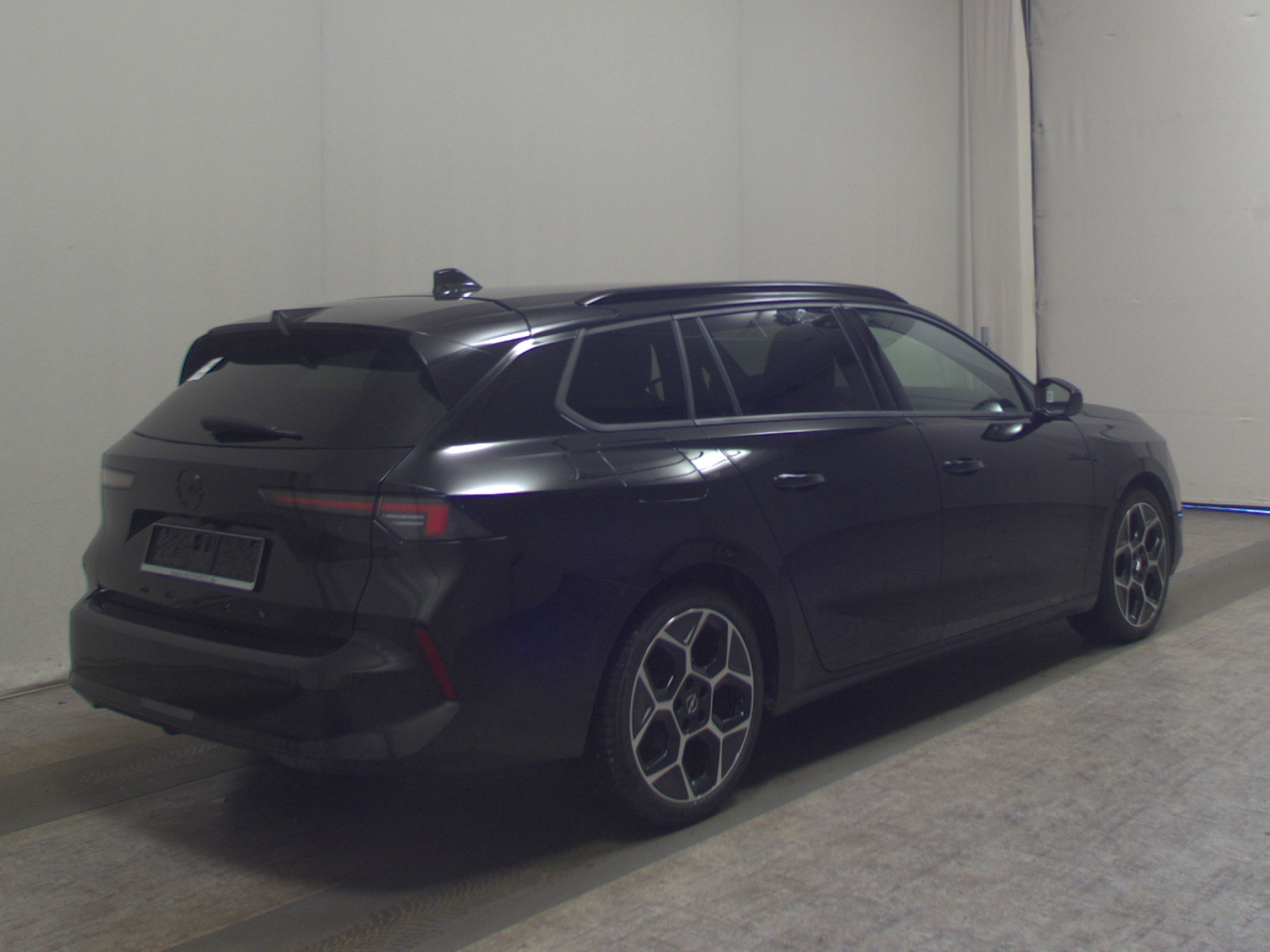 Opel Astra ST 1.2 Turbo Ultimate Navi LED HuD DC ACC 4