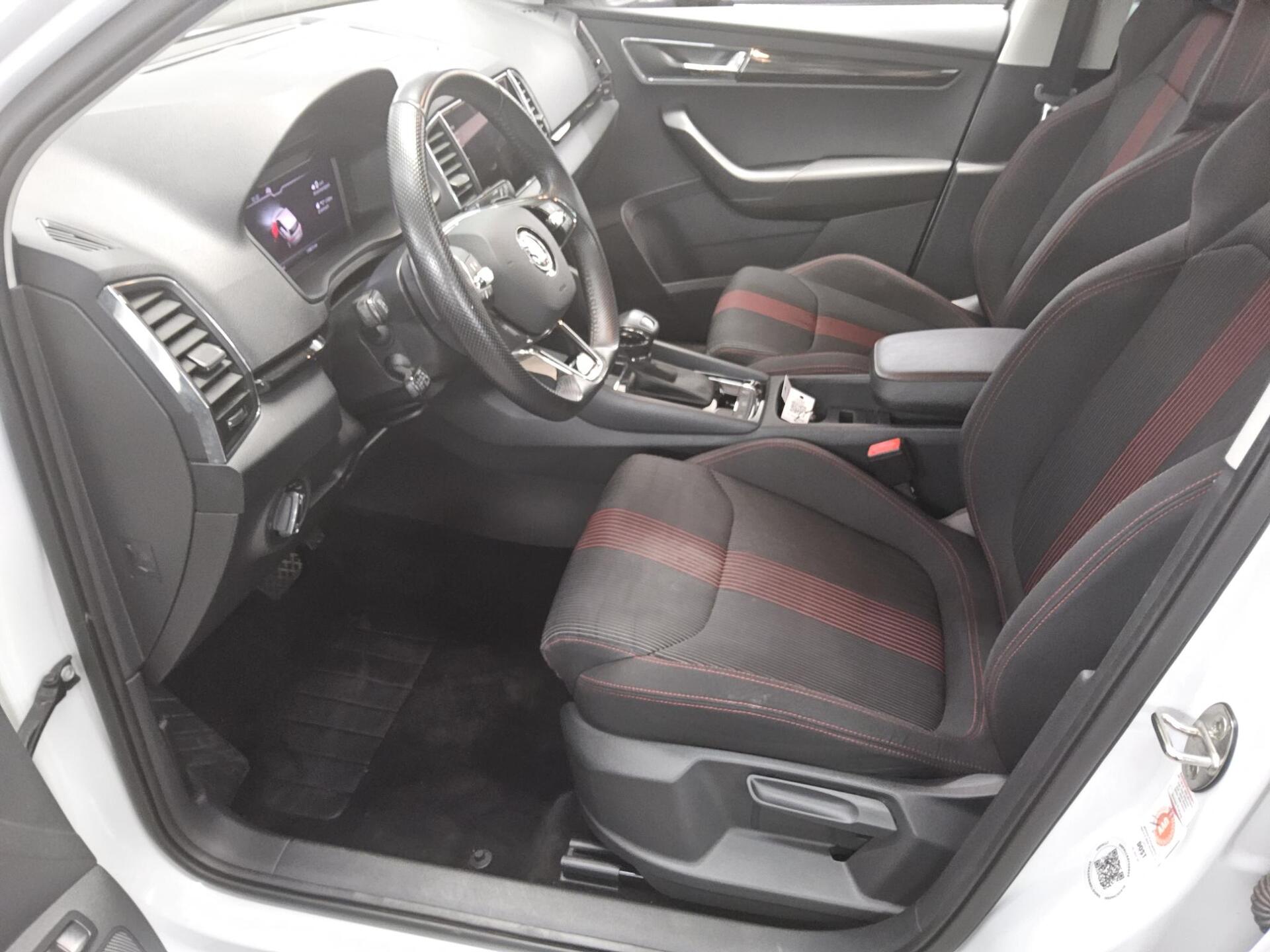 Skoda Karoq 2.0 TDI Style Navi vc ACC PDC Shz 9