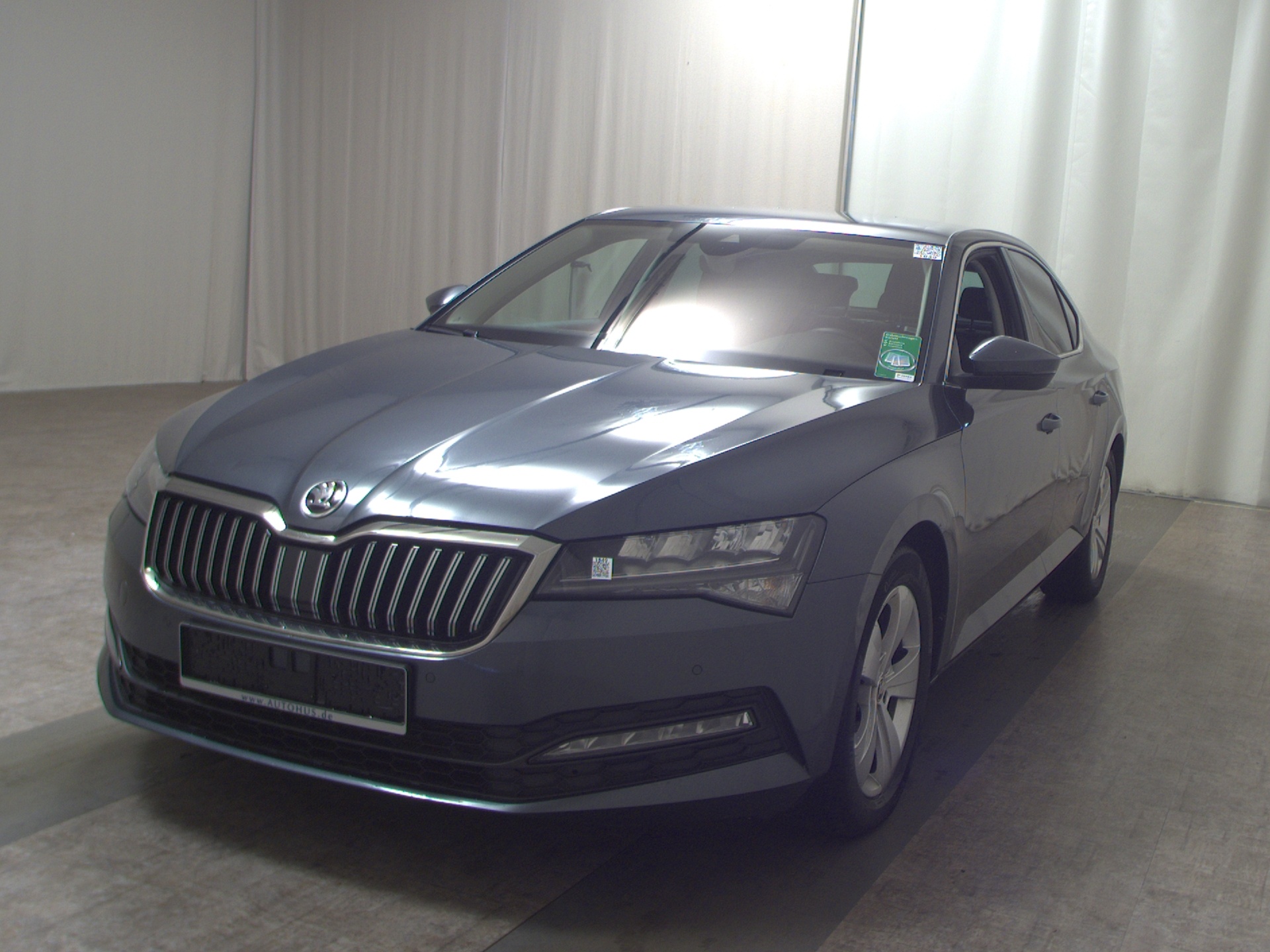 Skoda Superb 2.0 TDI Ambition Navi LED vc ACC RFK Shz 2