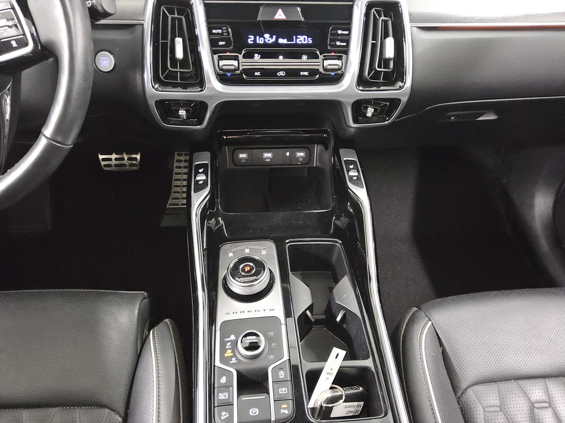 Kia Sorento 2.2 CRDI 4WD Platinum Navi LED Pano AHK 6