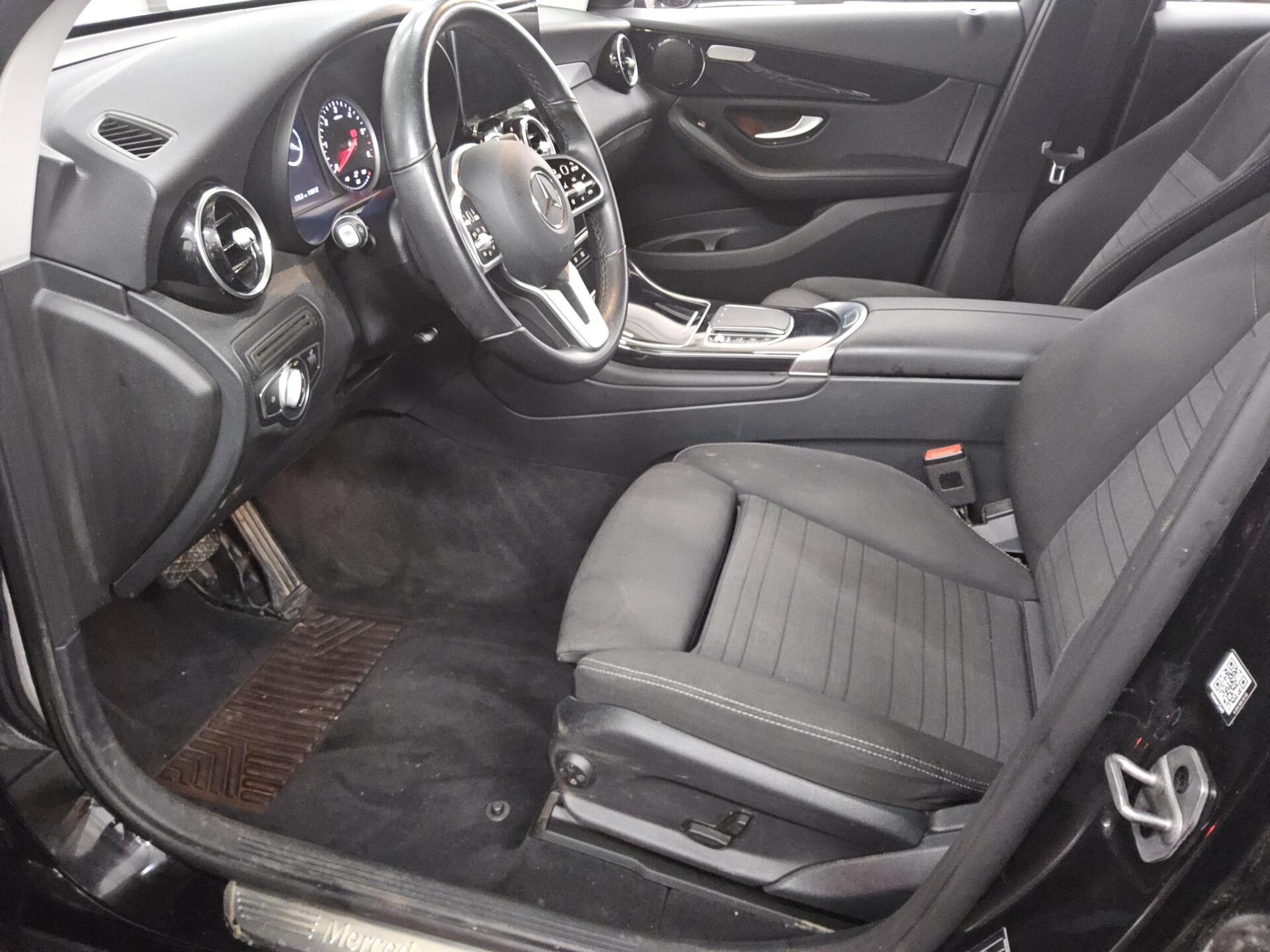 Mercedes-Benz GLC 200 d 4M Navi LED PDC AHK SHZ 8