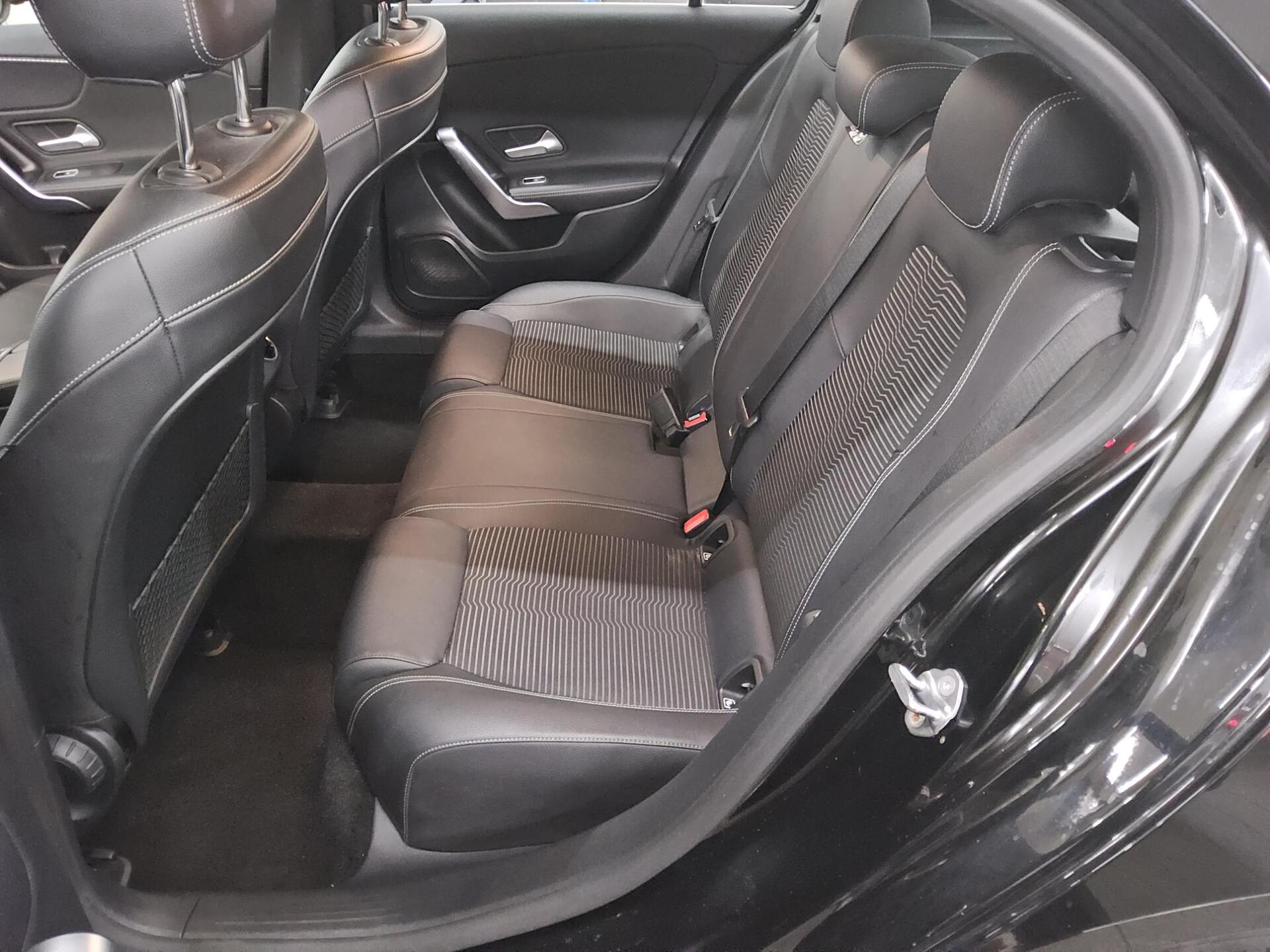 Mercedes-Benz A 200 Progressive Navi LED Shz Kamera 13