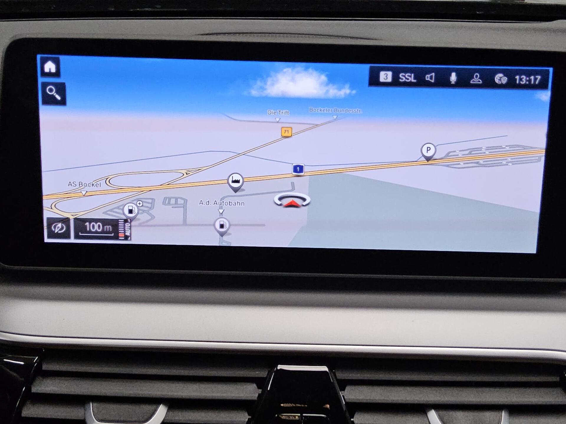 BMW 520dA Touring Leder LC Prof. ACC Memory RFK 7