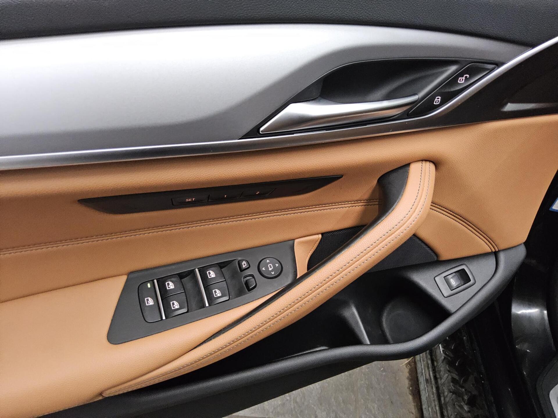 BMW 520dA Touring Leder LC Prof. ACC Memory RFK 10