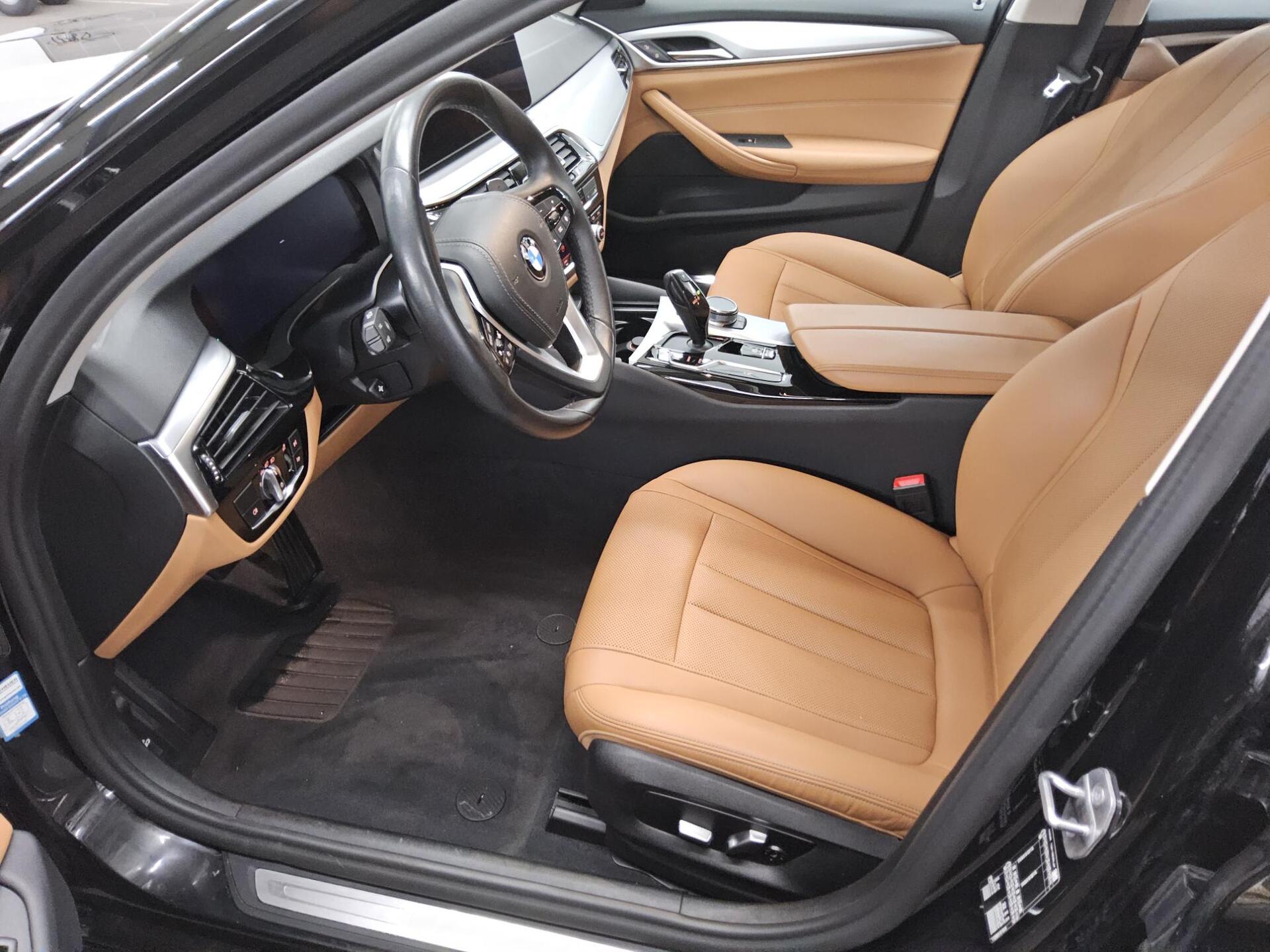 BMW 520dA Touring Leder LC Prof. ACC Memory RFK 9