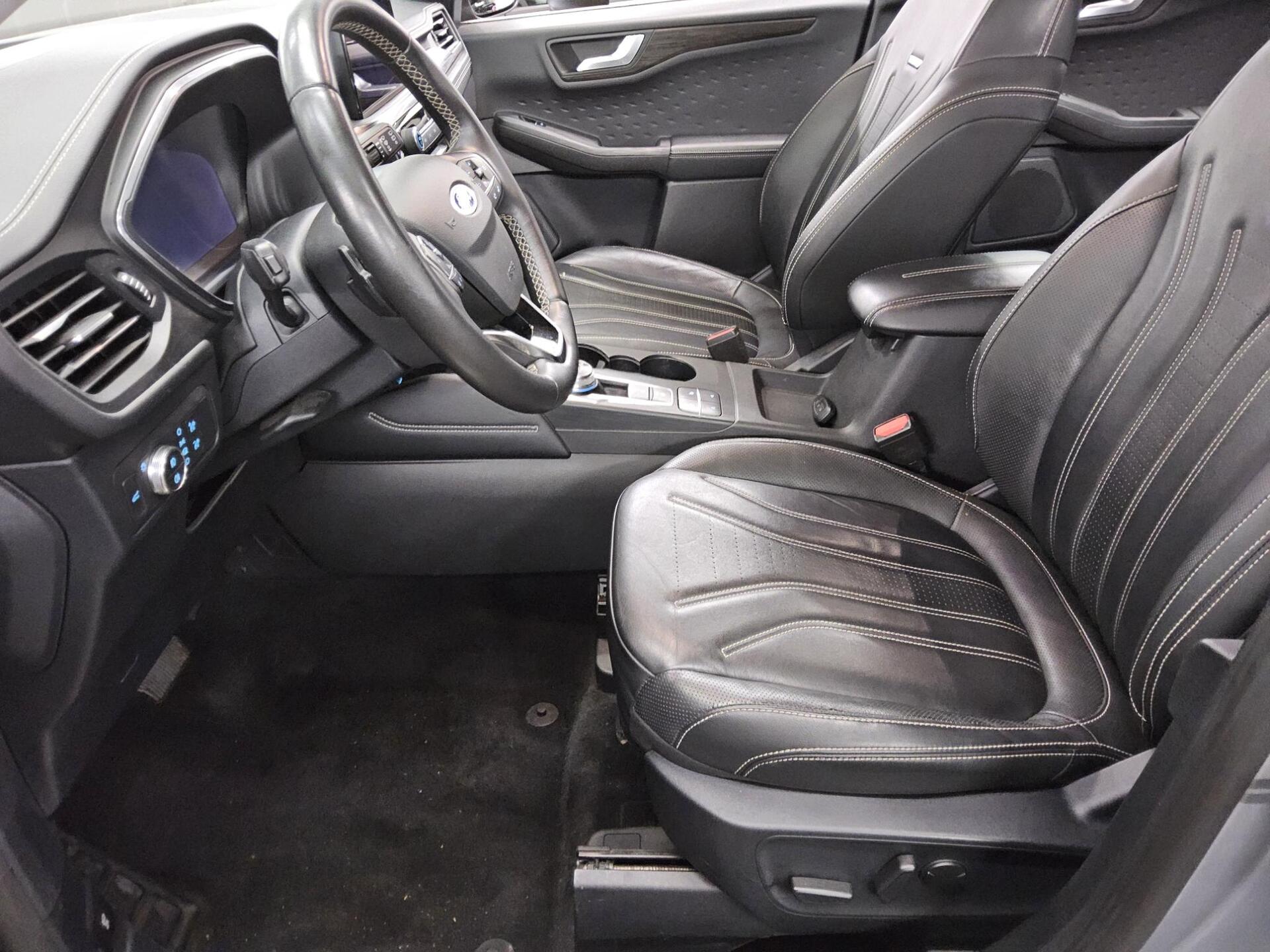 Ford Kuga 2.0 EB Vignale Navi LED DigiTacho HuD B&O 9