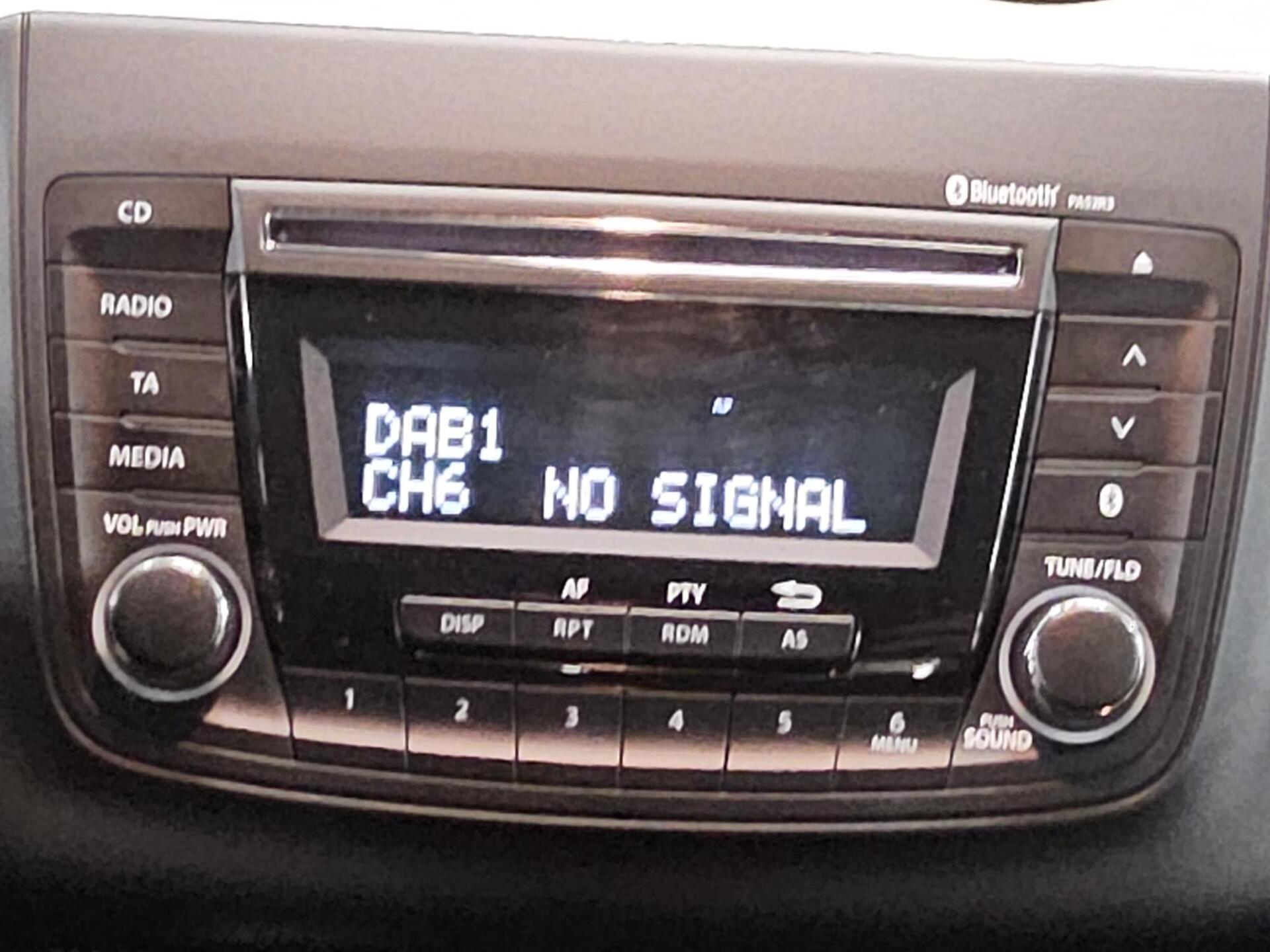 Suzuki Swift 1.2 Comfort Xenon Klima Bluetooth 7